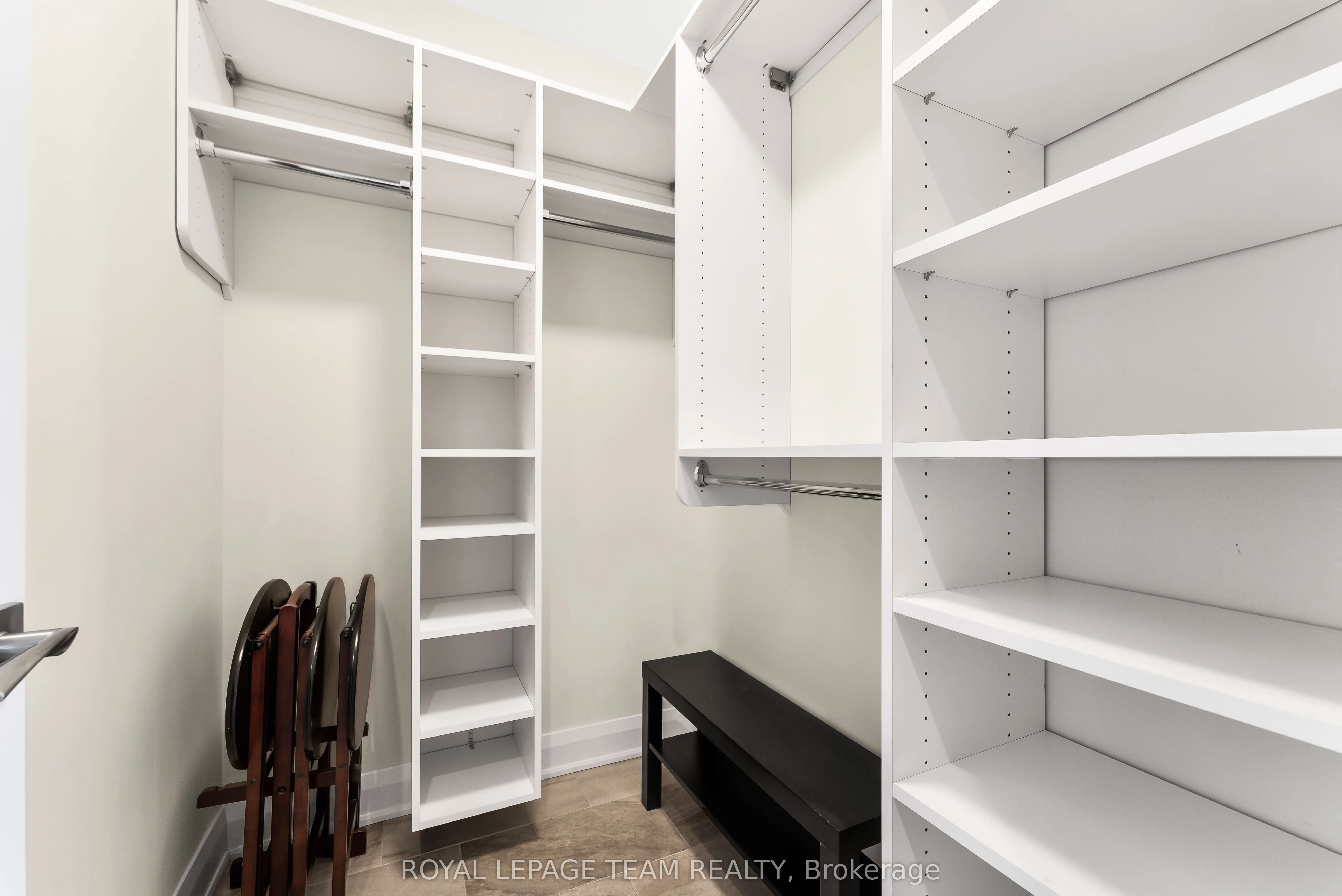 101 CORTILE Private, #403