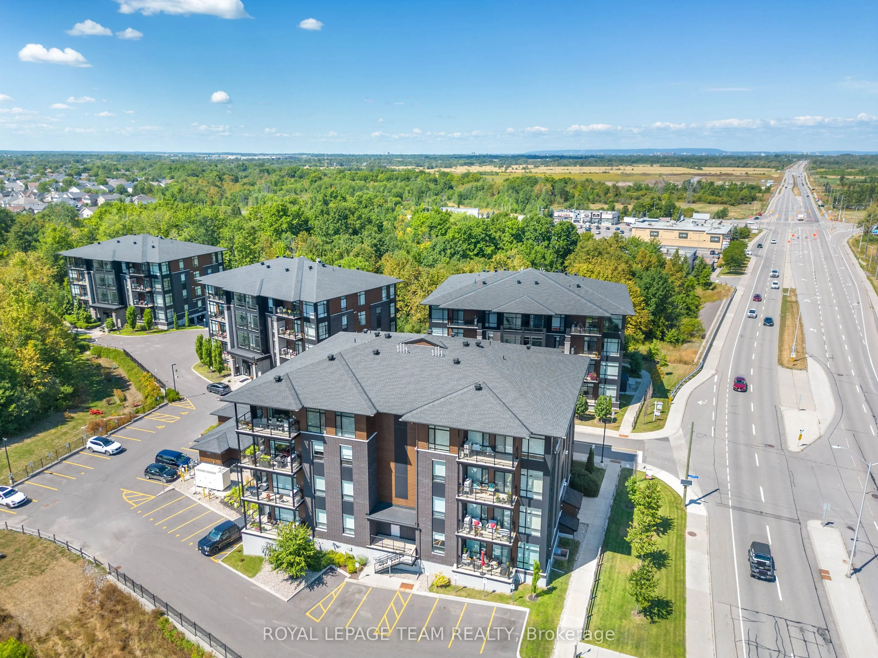 101 CORTILE Private, #403
