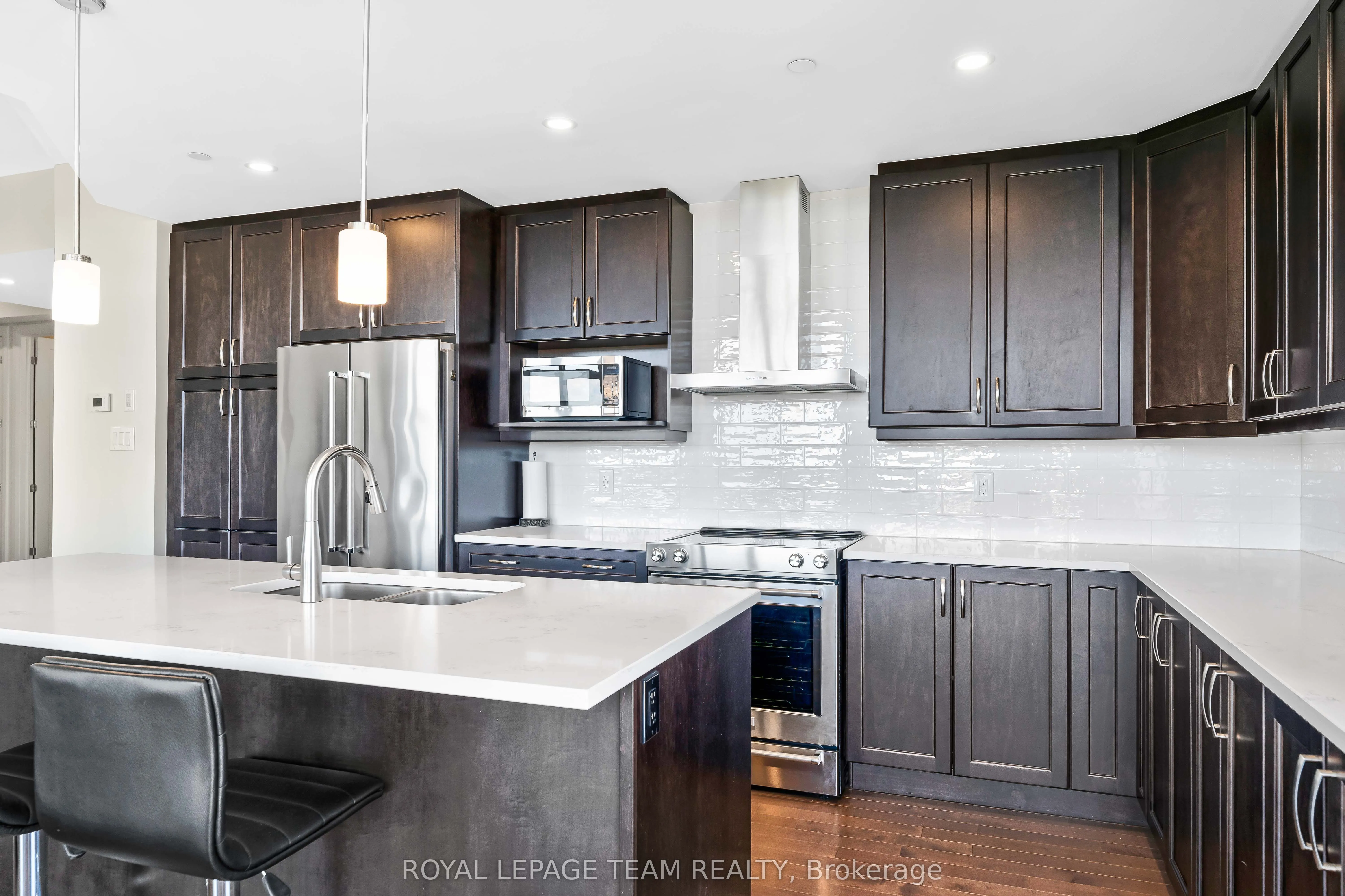 101 CORTILE Private, #403