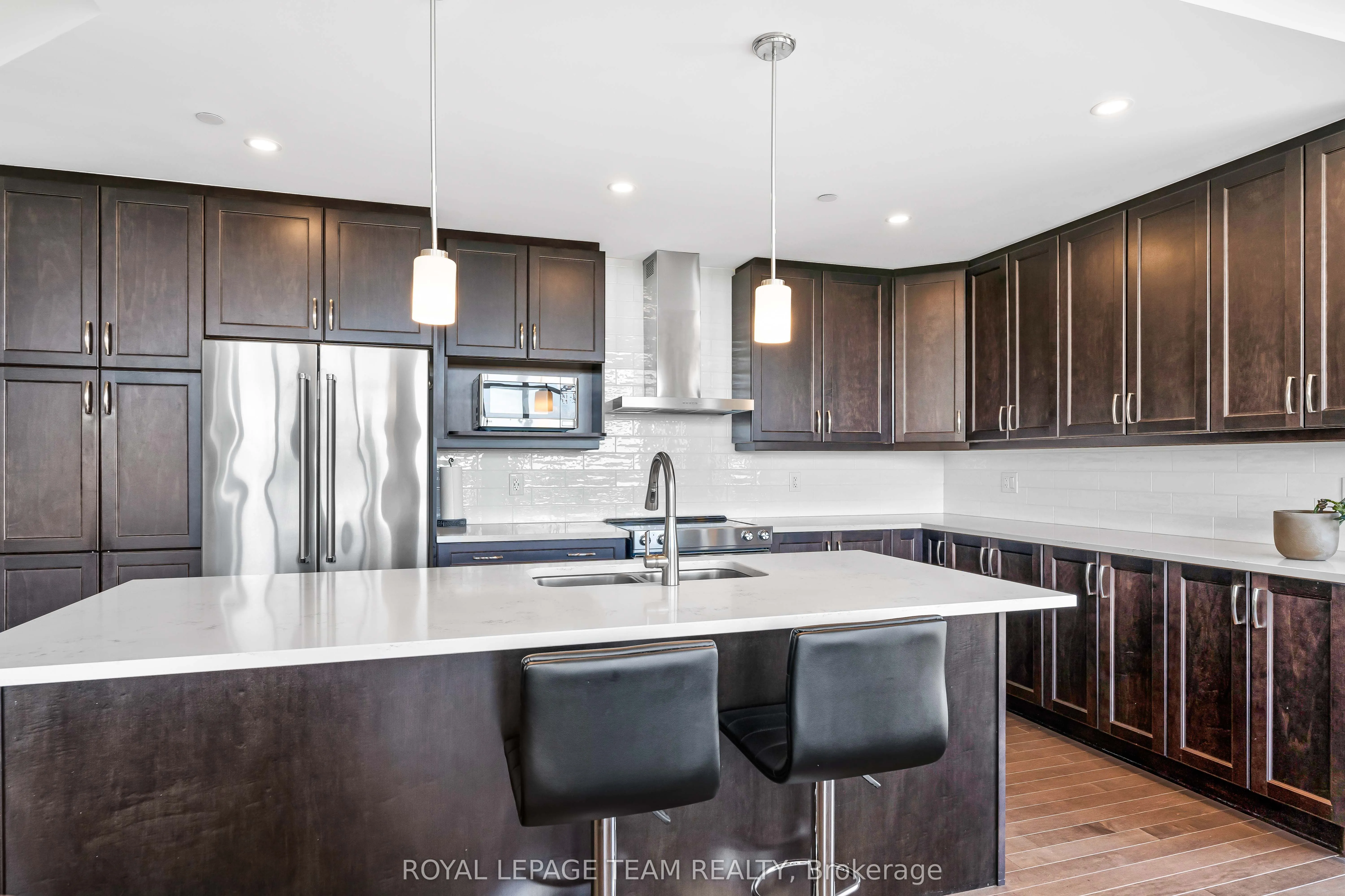 101 CORTILE Private, #403