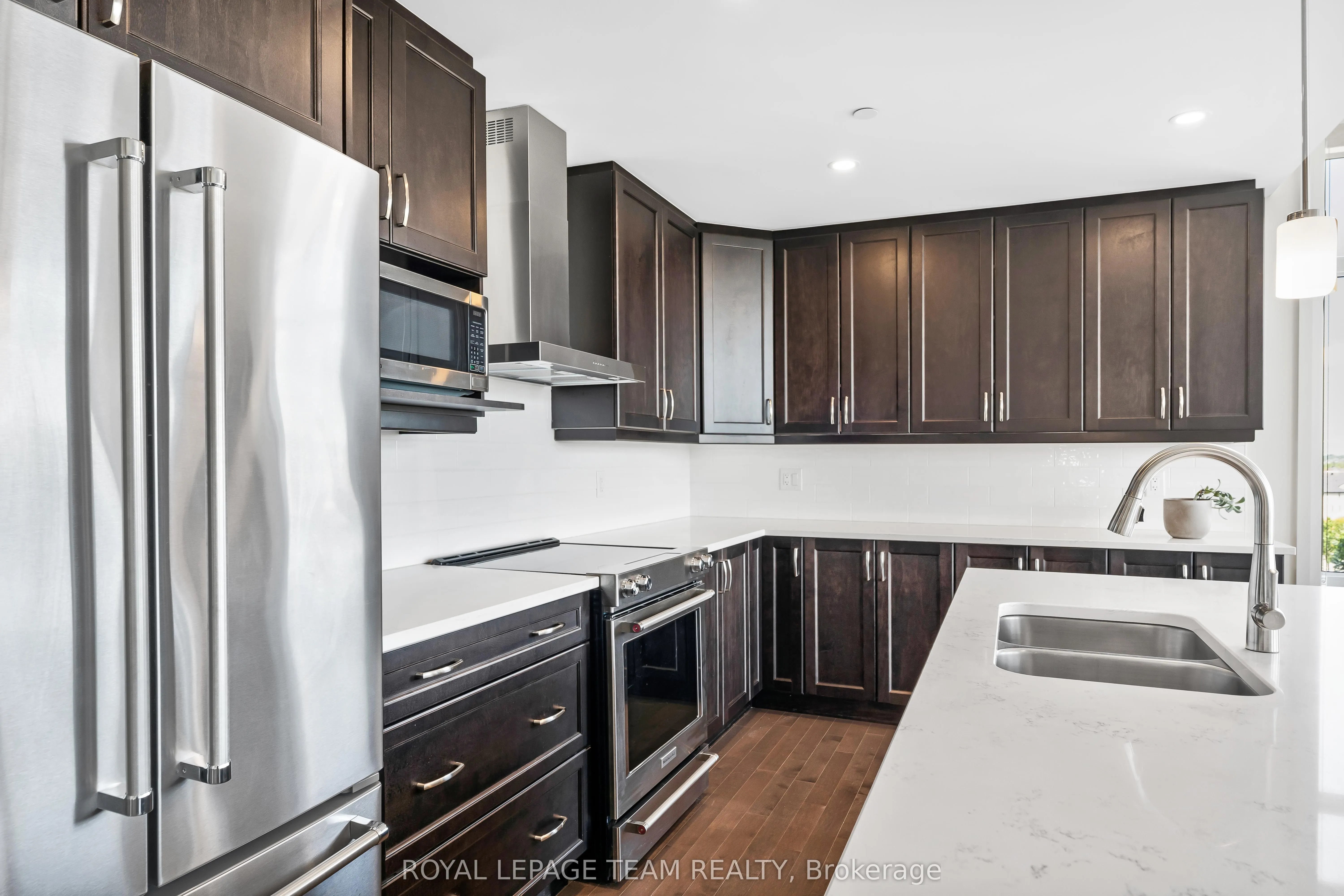101 CORTILE Private, #403