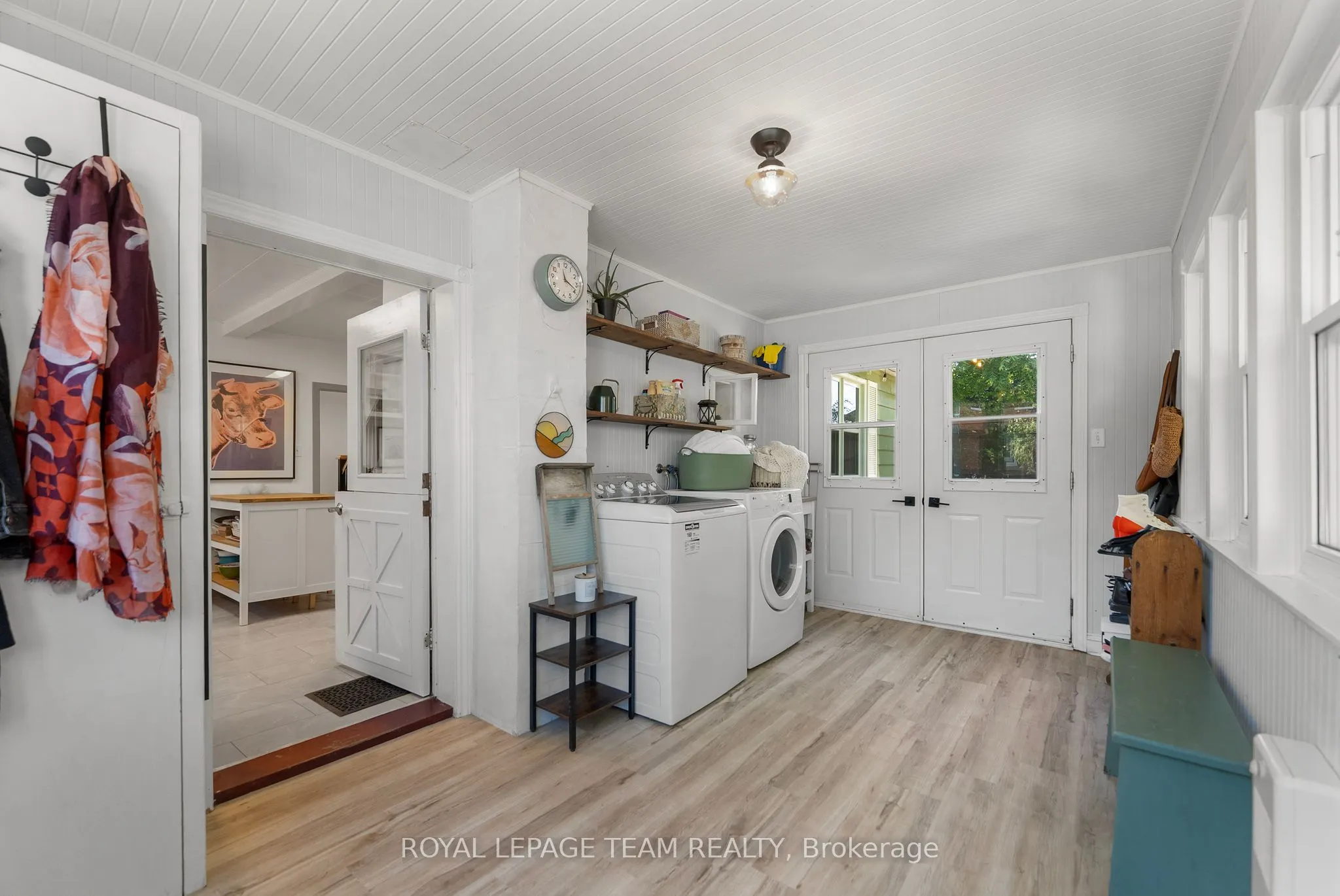 212 Prince Street W