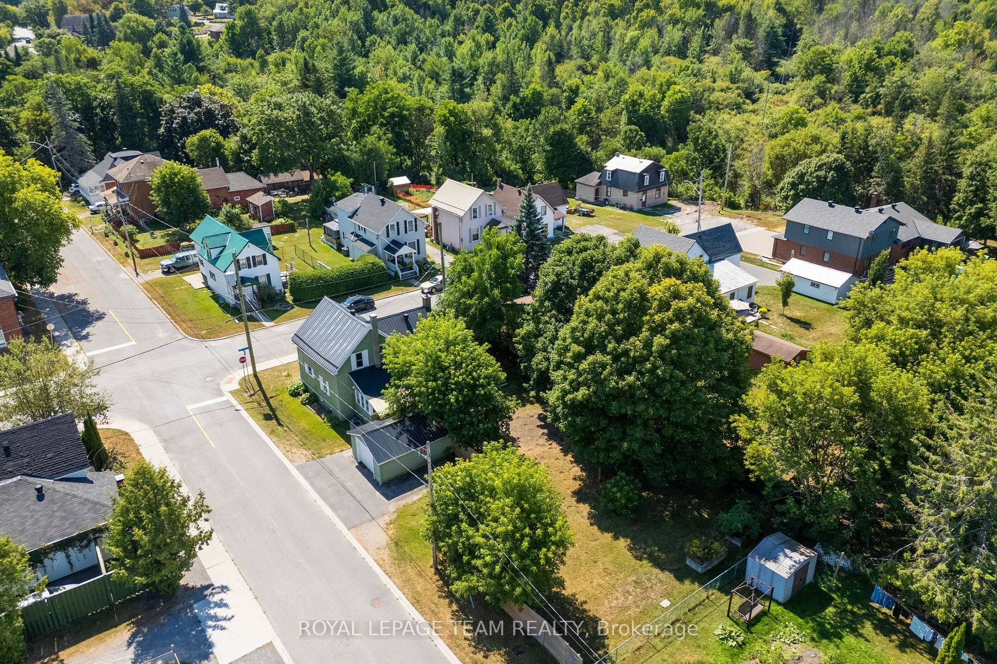 212 Prince Street W