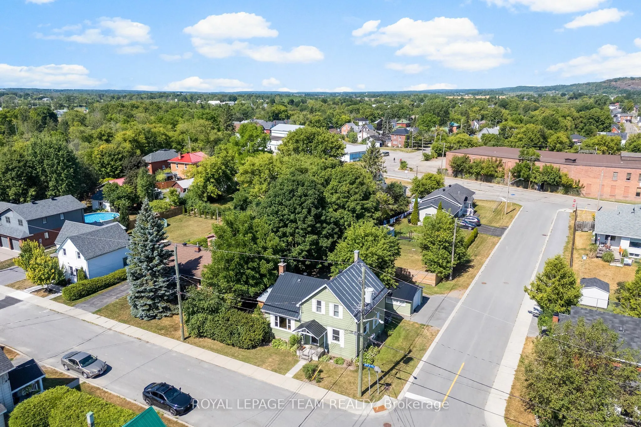 212 Prince Street W