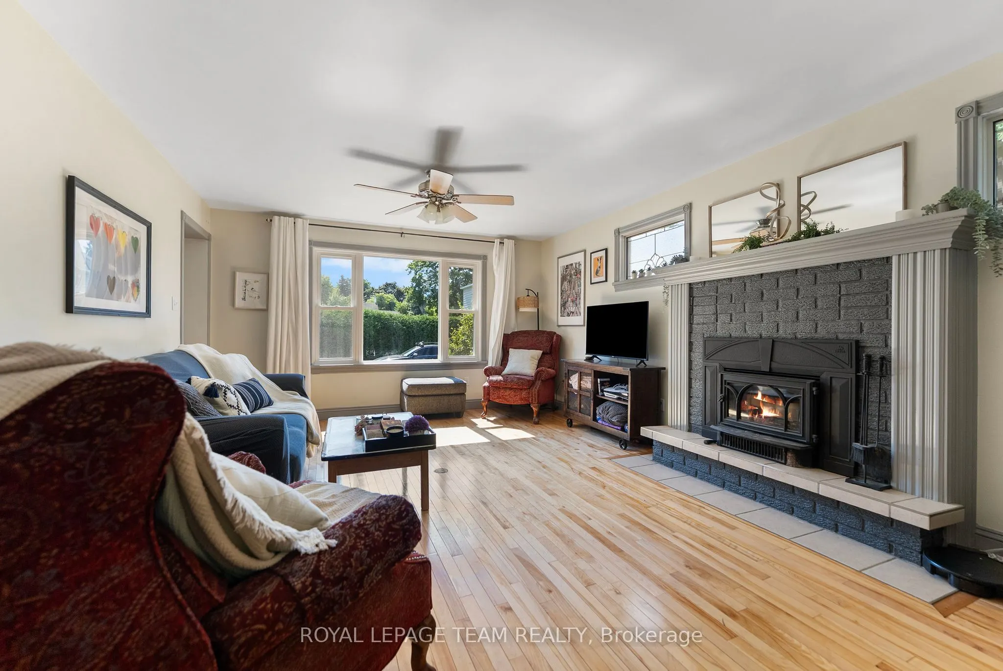 212 Prince Street W