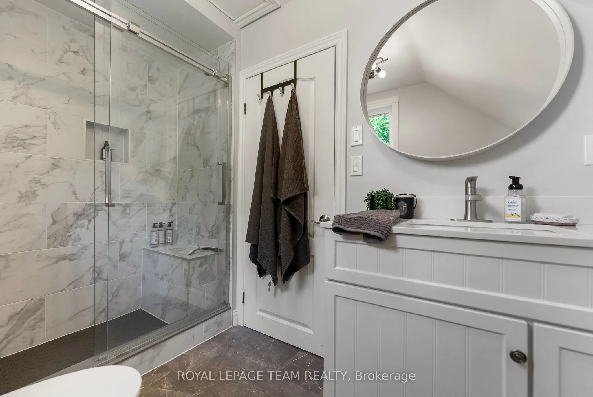 212 Prince Street W