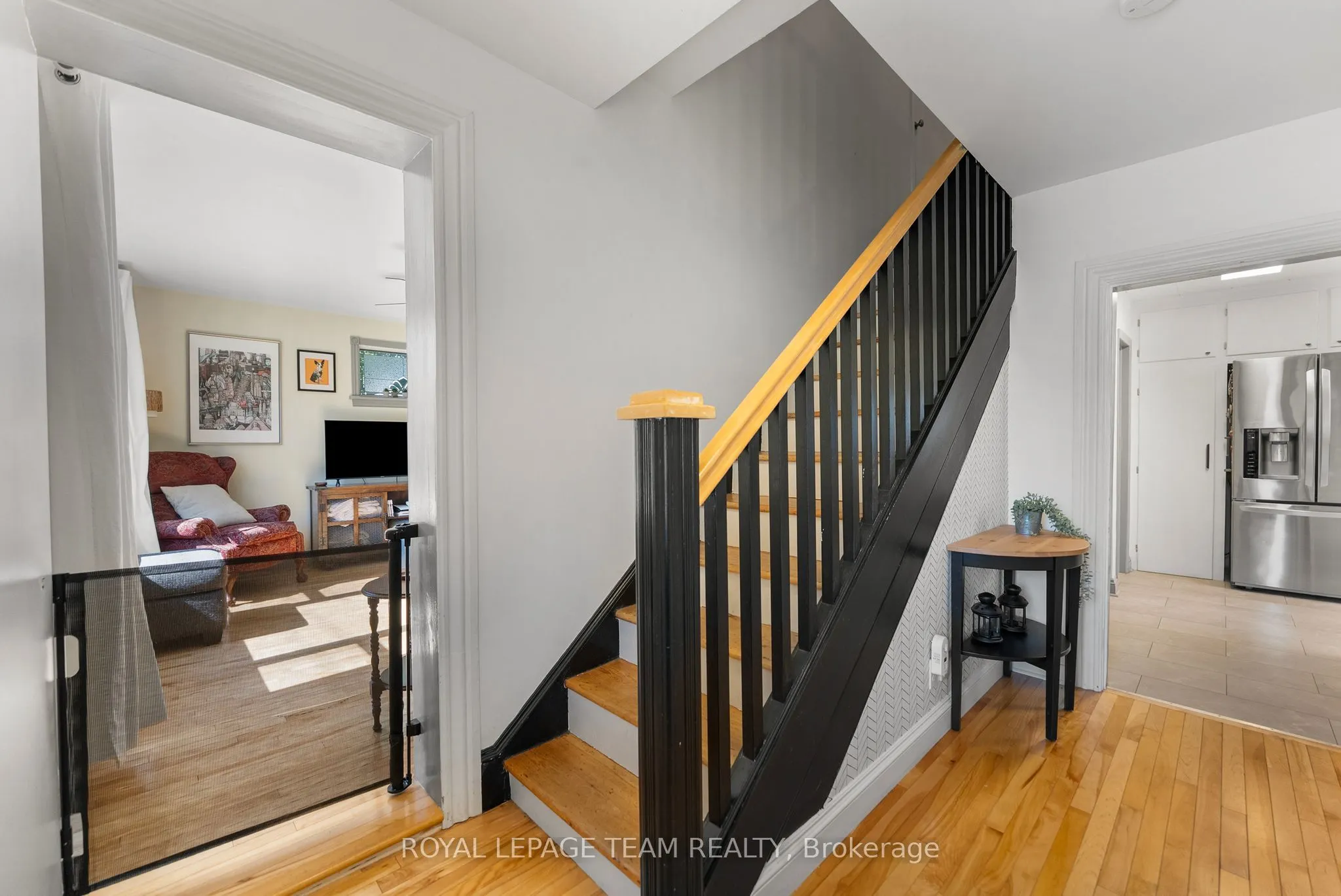 212 Prince Street W