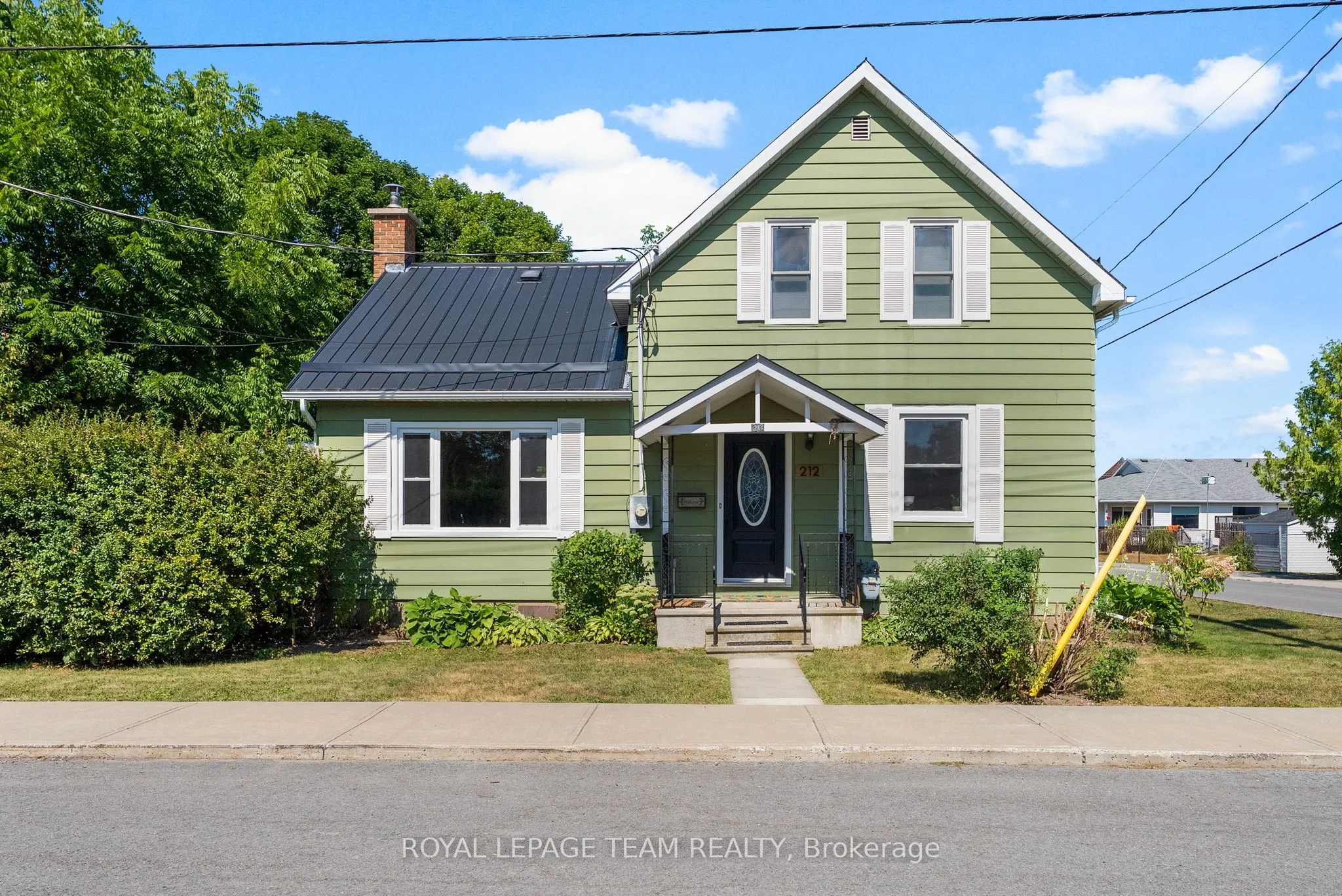 212 Prince Street W