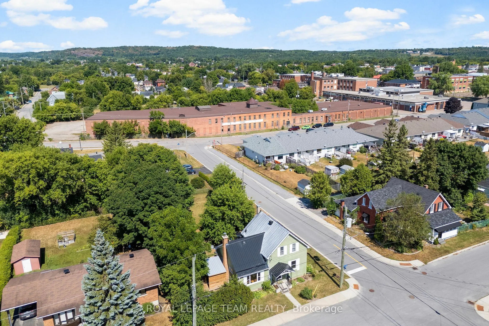 212 Prince Street W