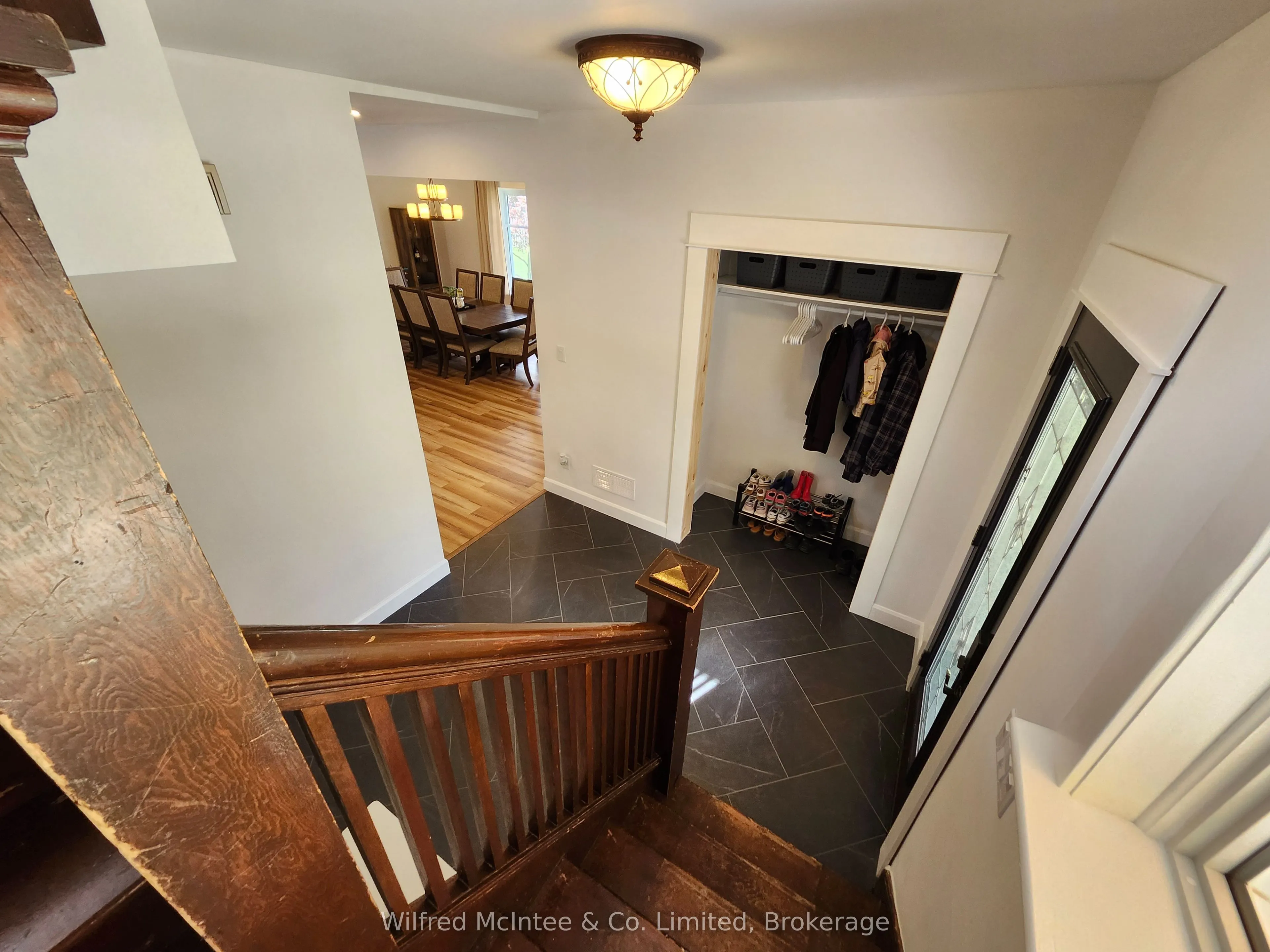 27 WILLIAM Street N