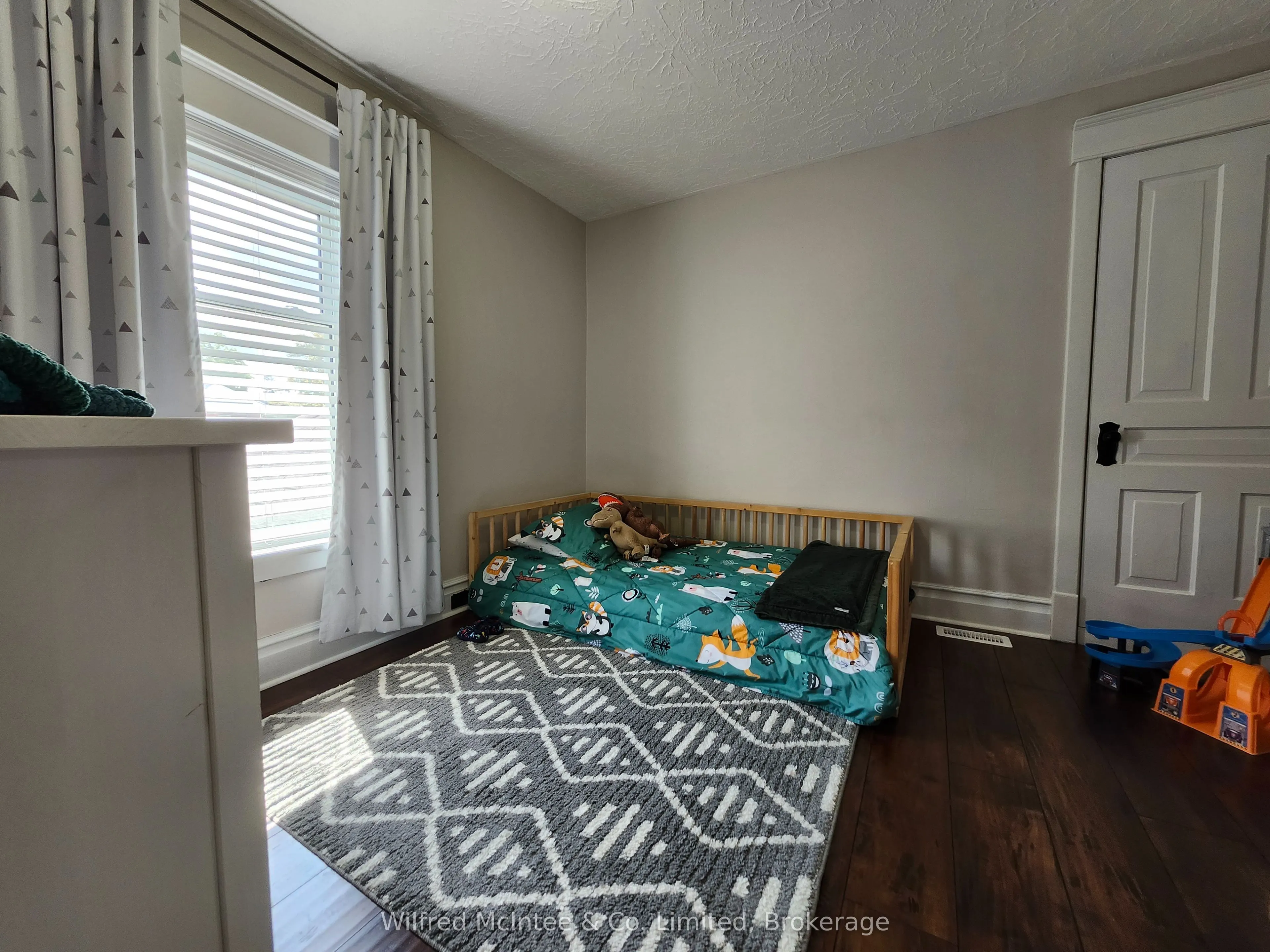 27 WILLIAM Street N