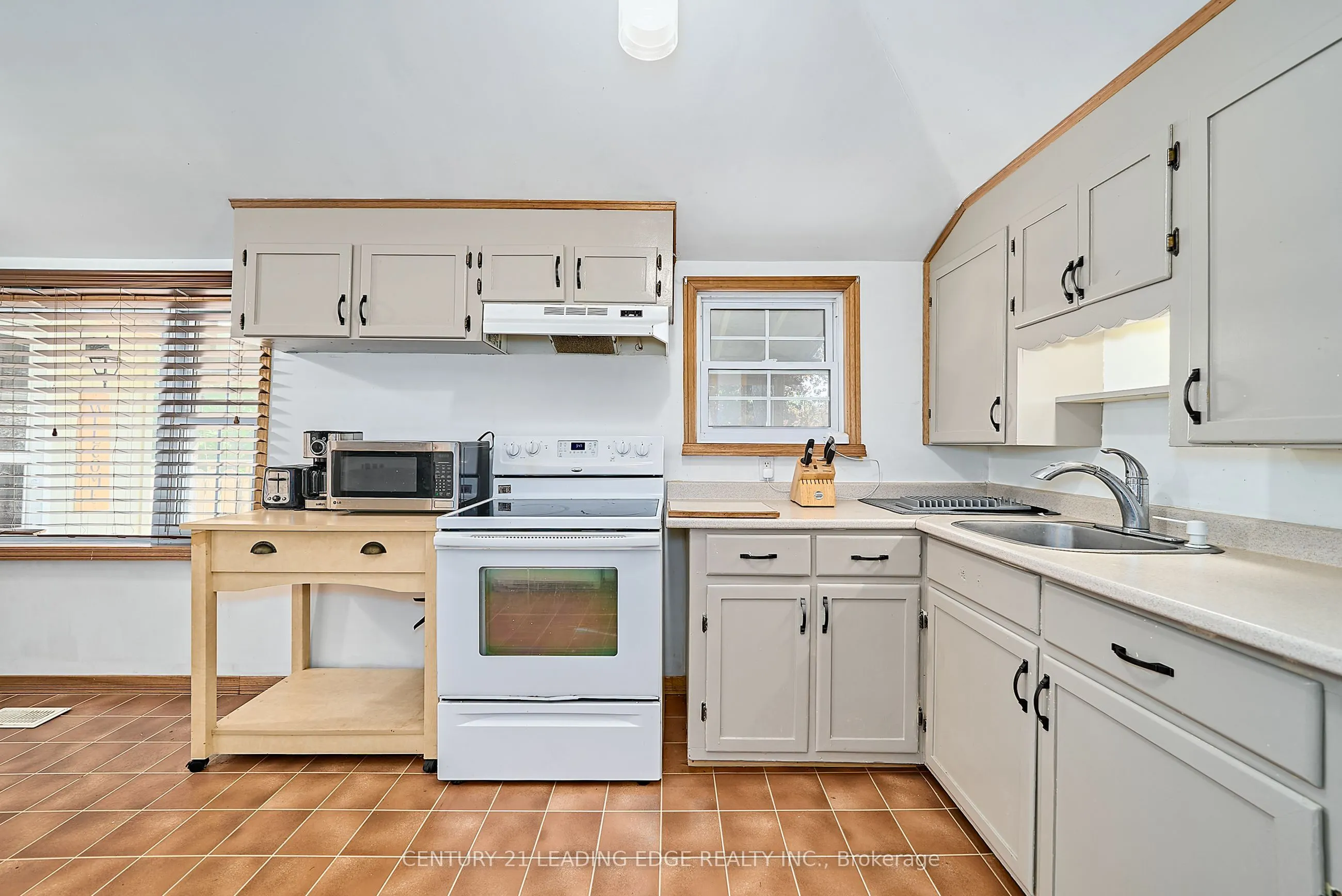 225 Arnott Drive