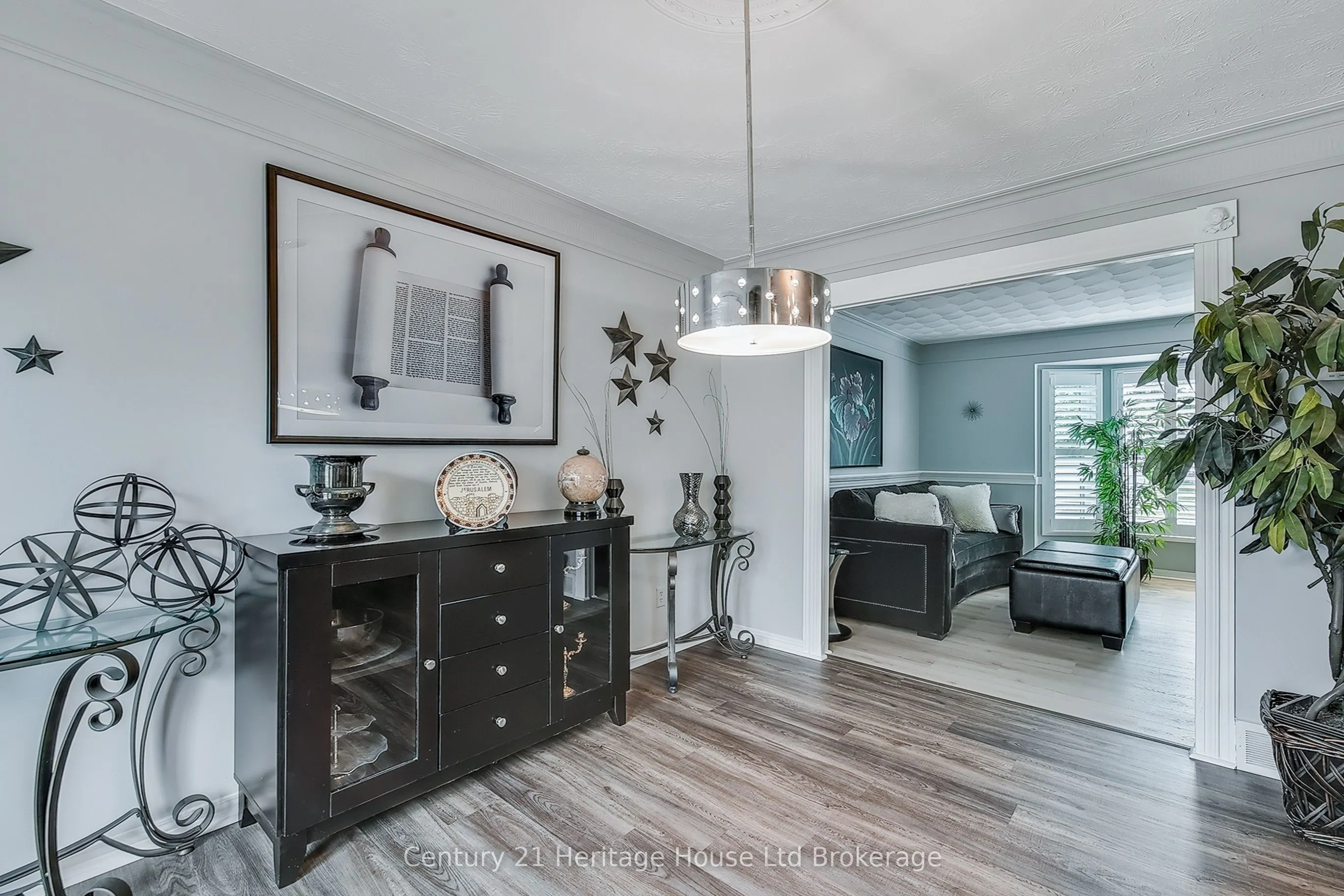 549 Lansdowne Avenue