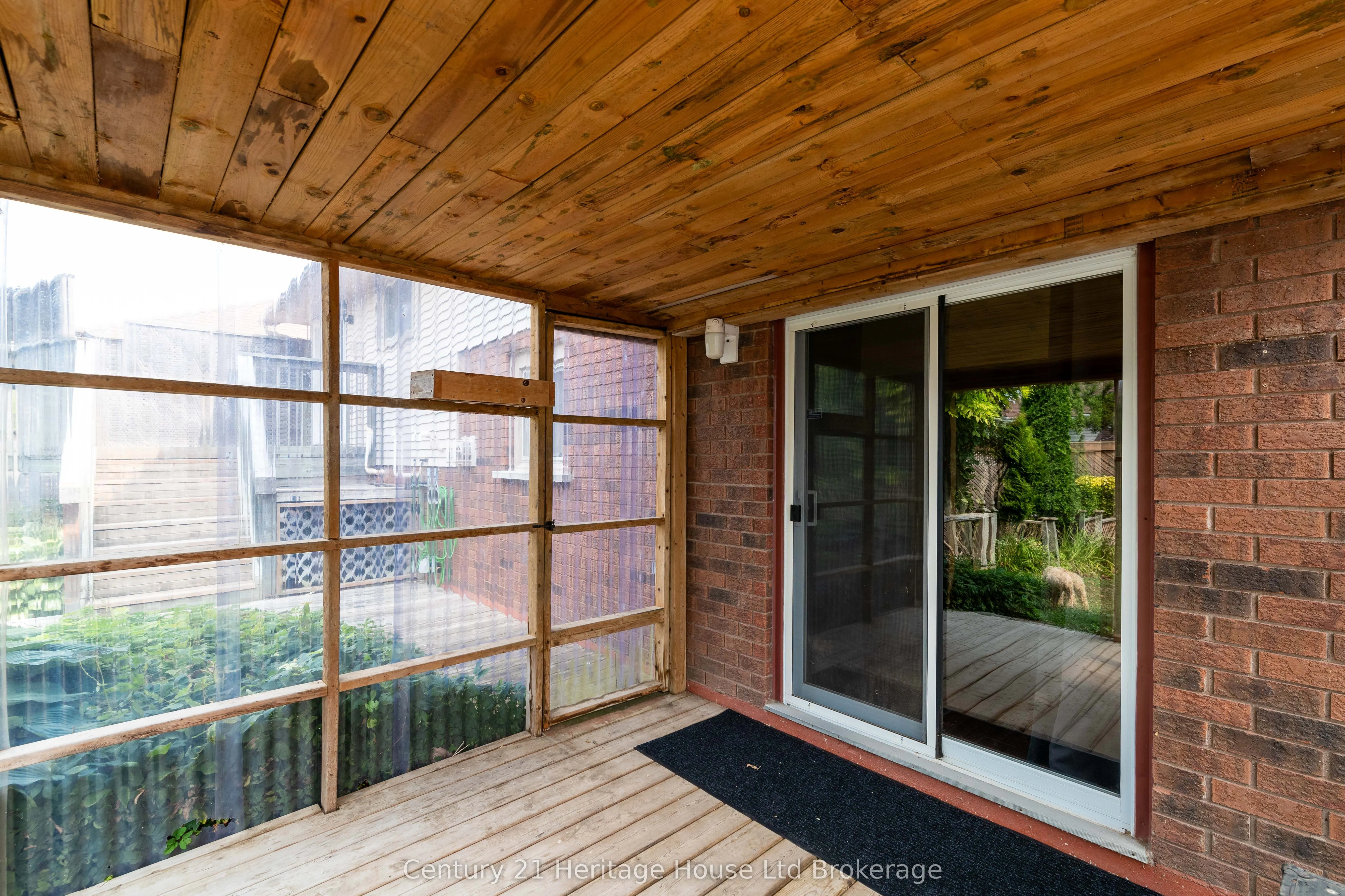 549 Lansdowne Avenue