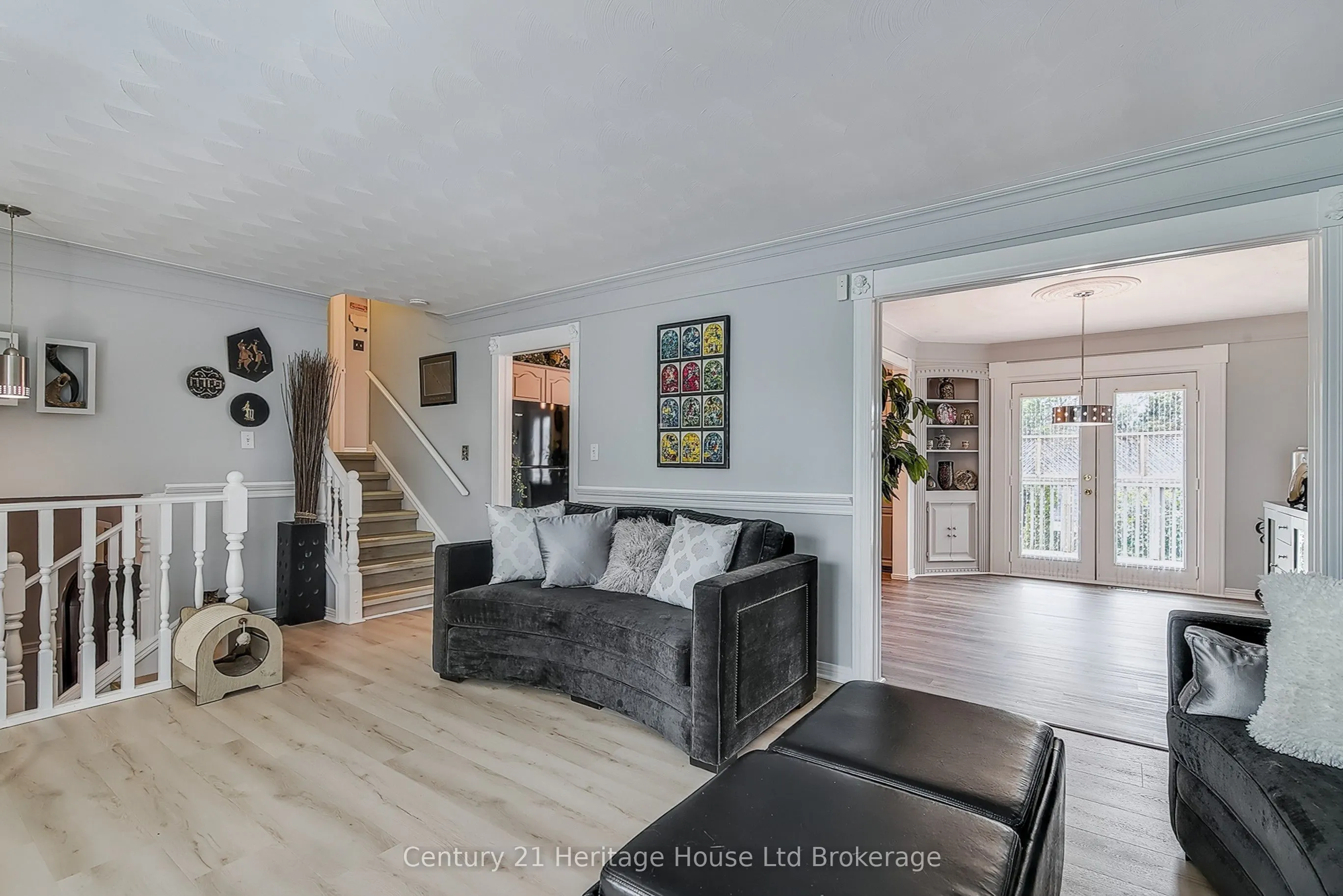 549 Lansdowne Avenue