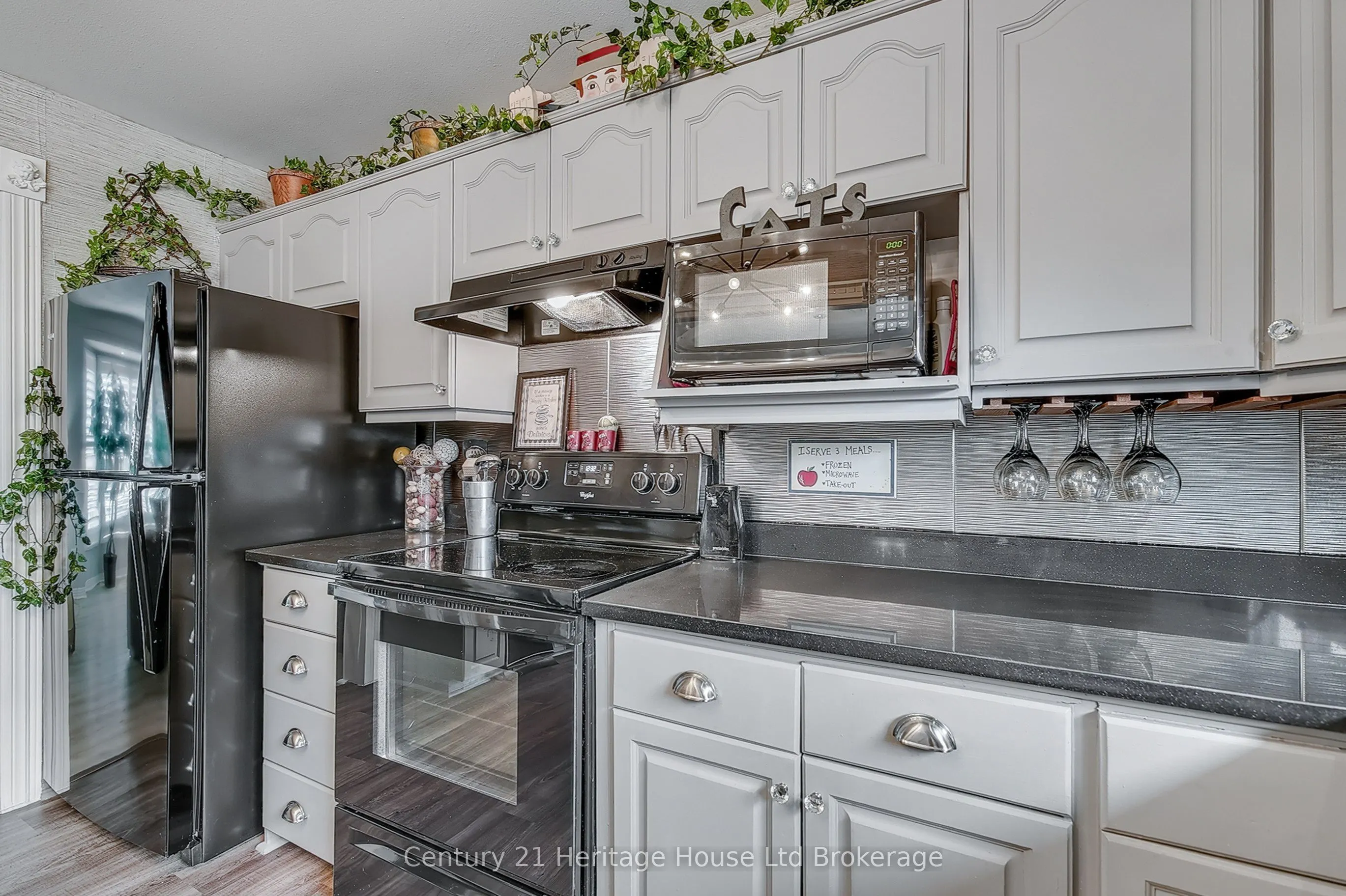 549 Lansdowne Avenue