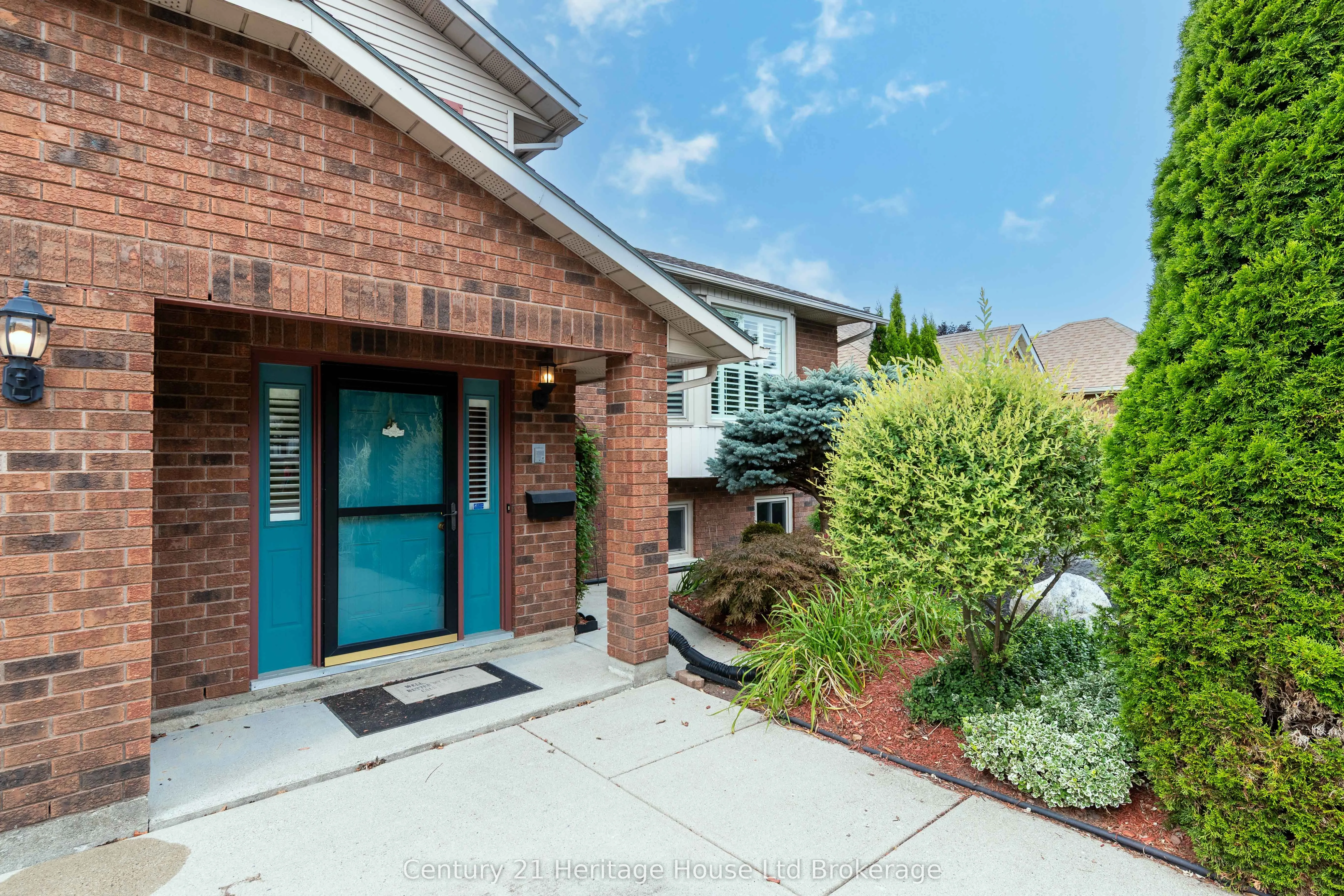 549 Lansdowne Avenue