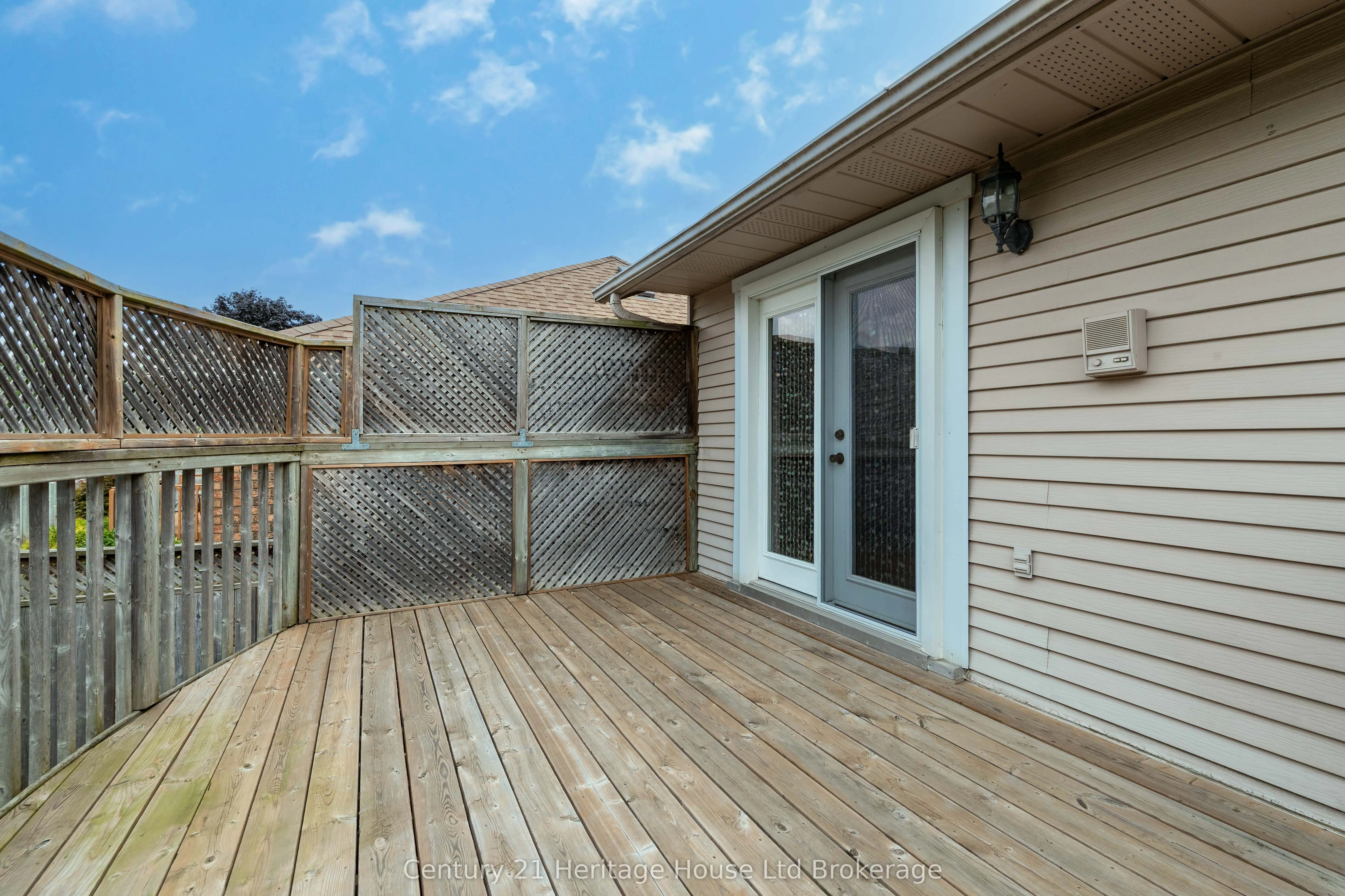 549 Lansdowne Avenue
