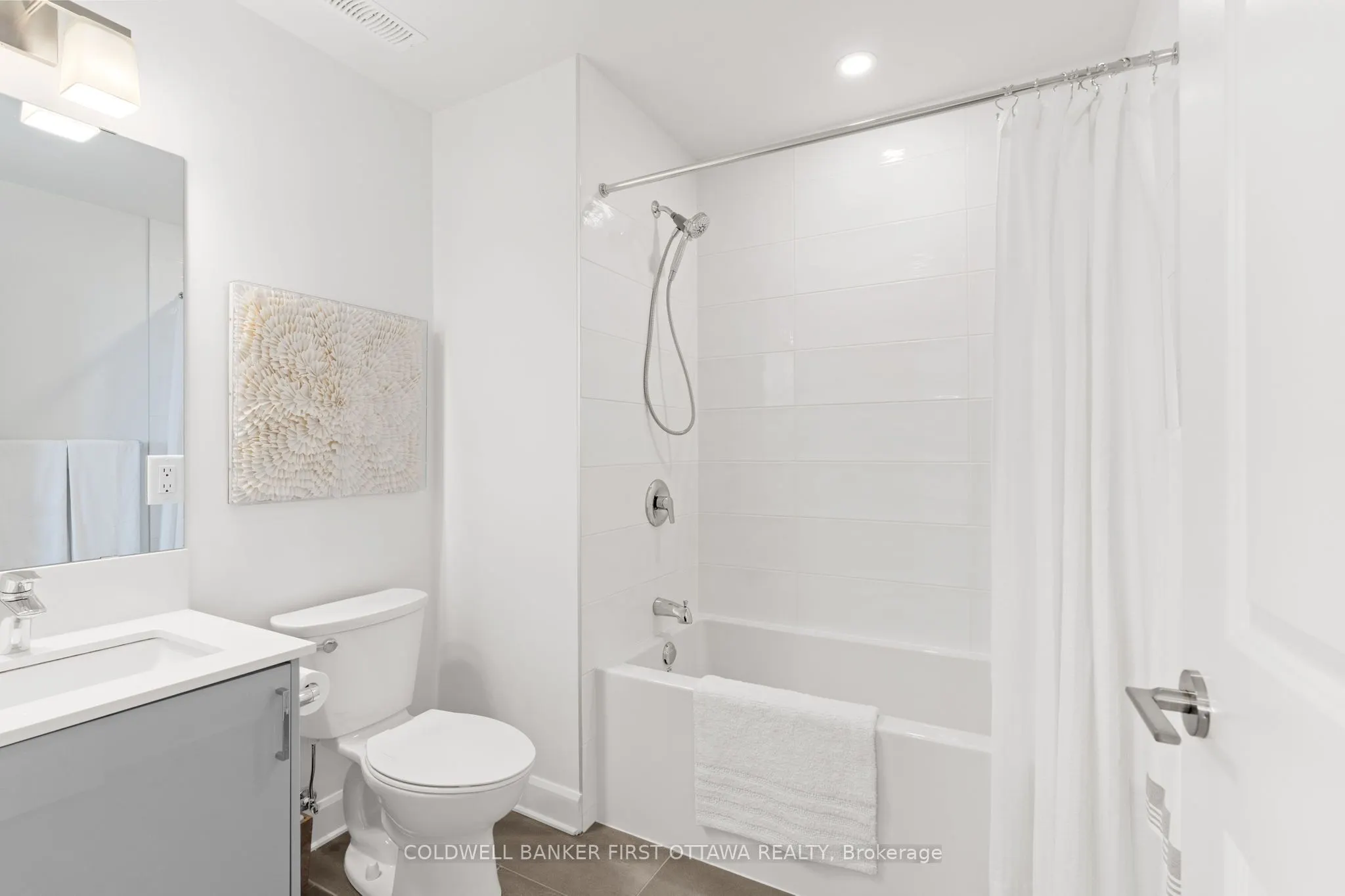 655 WANAKI Road, #201