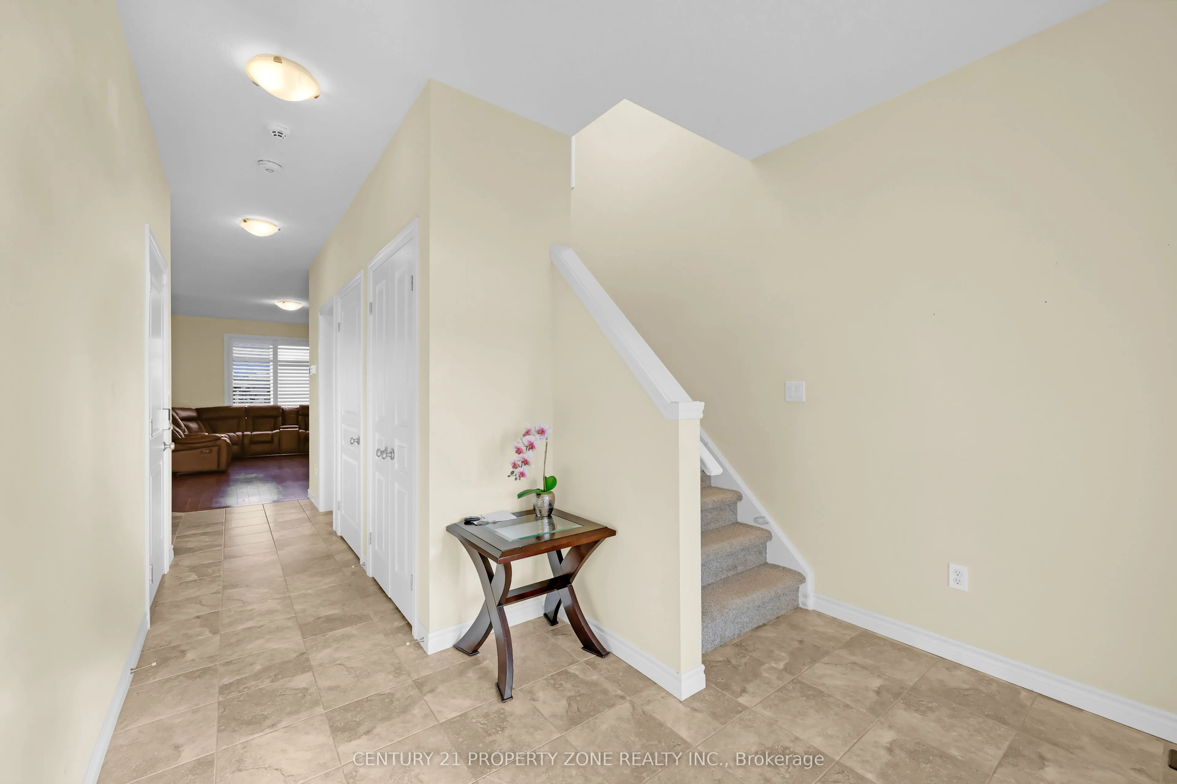 8 Chamberlain Avenue