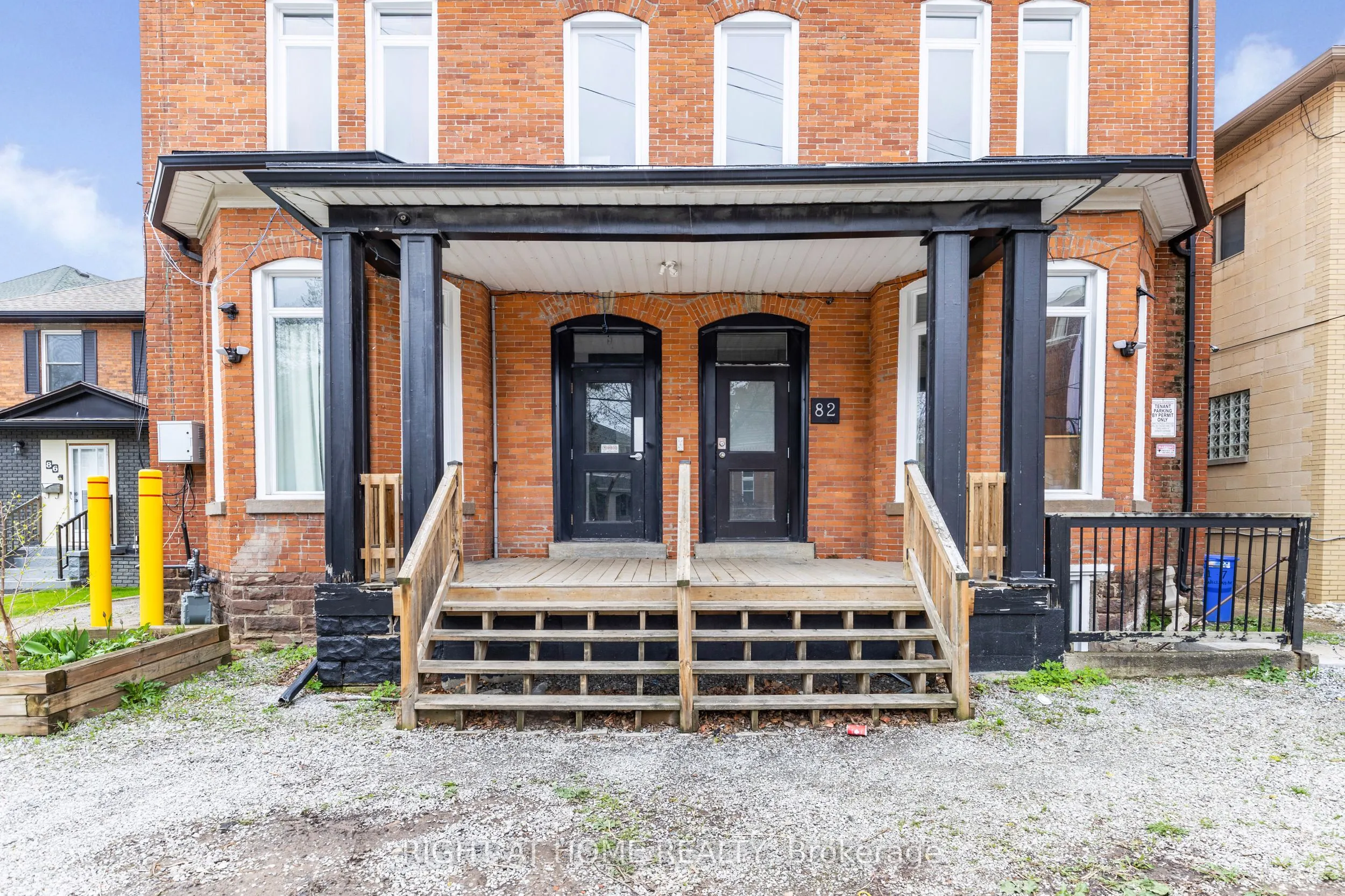 82 Welland Avenue, #5
