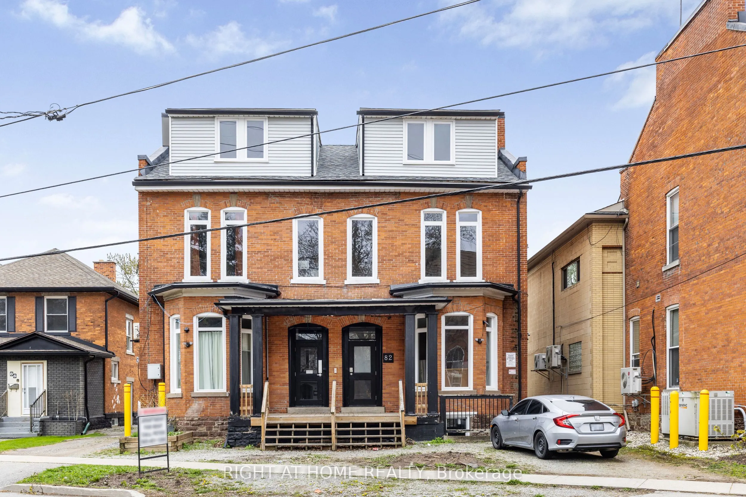 82 Welland Avenue, #5