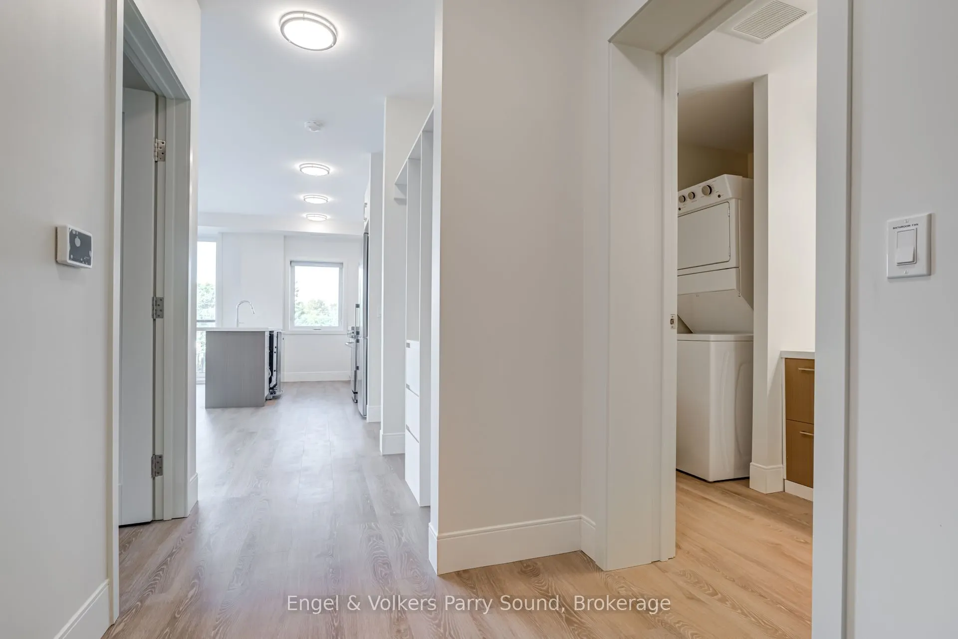 51 GEORGE Street, #201