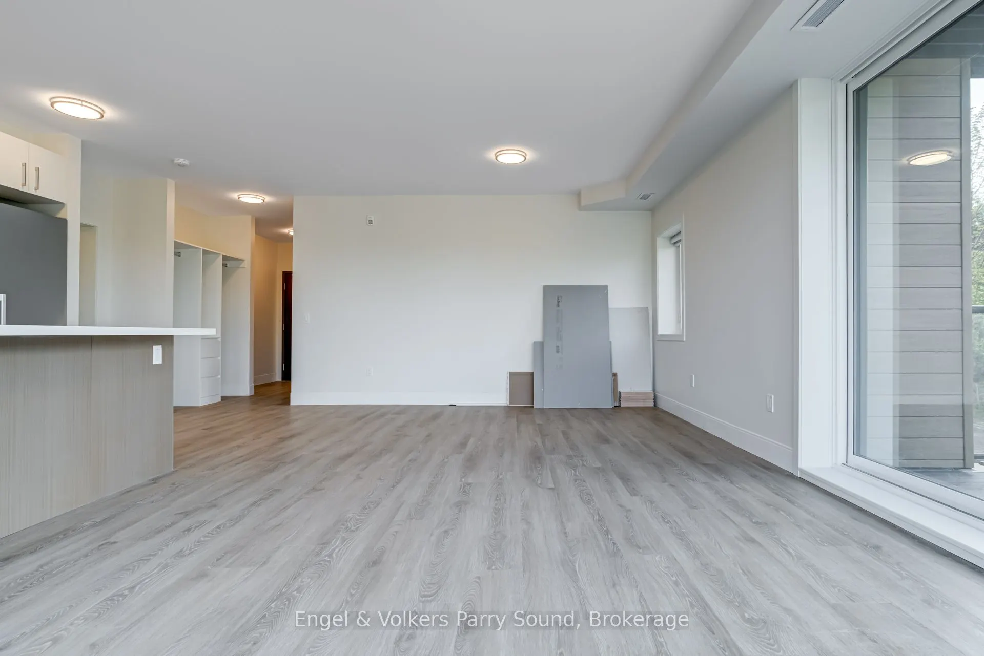 51 GEORGE Street, #201
