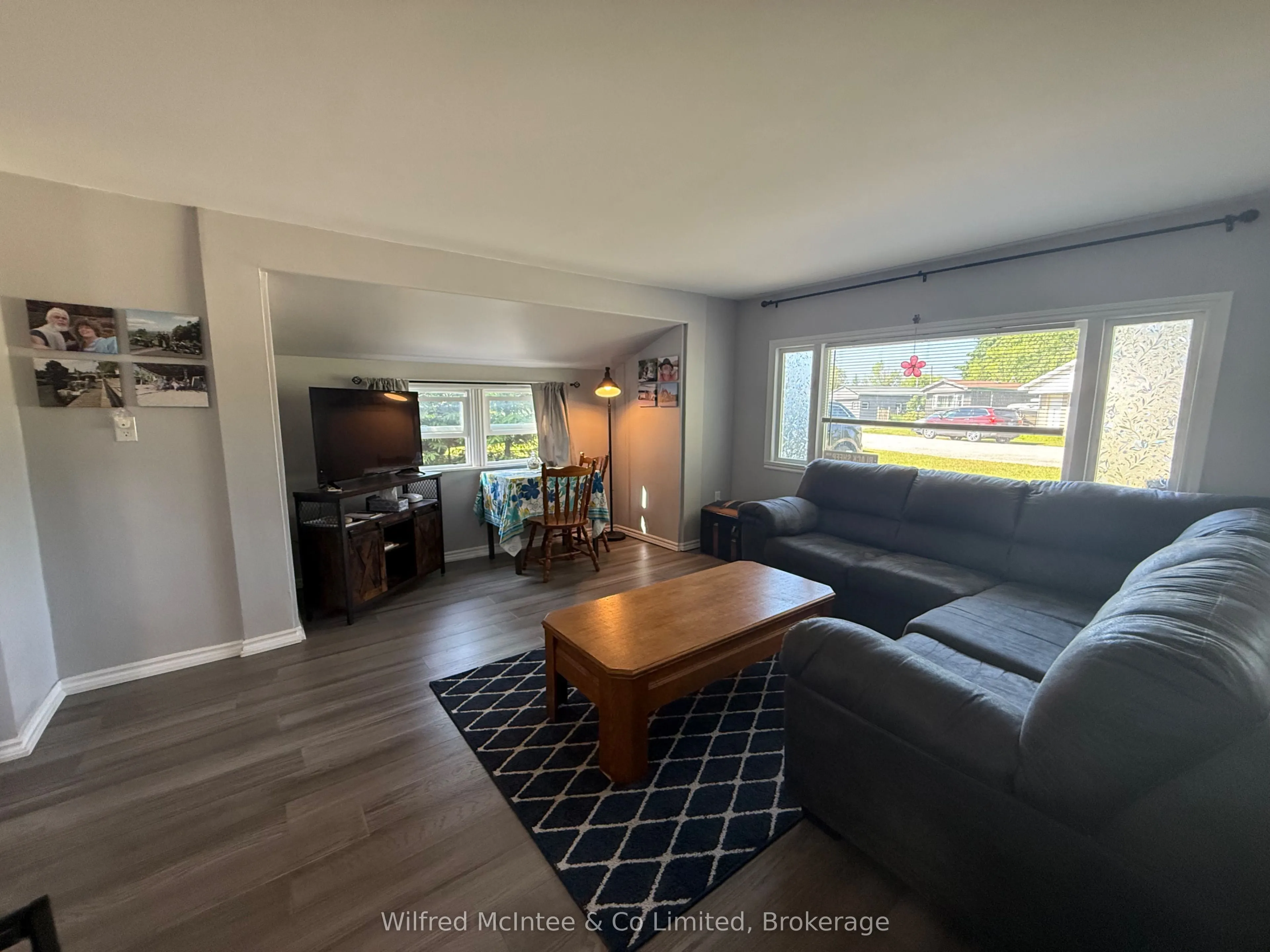 11 Bluejay Court