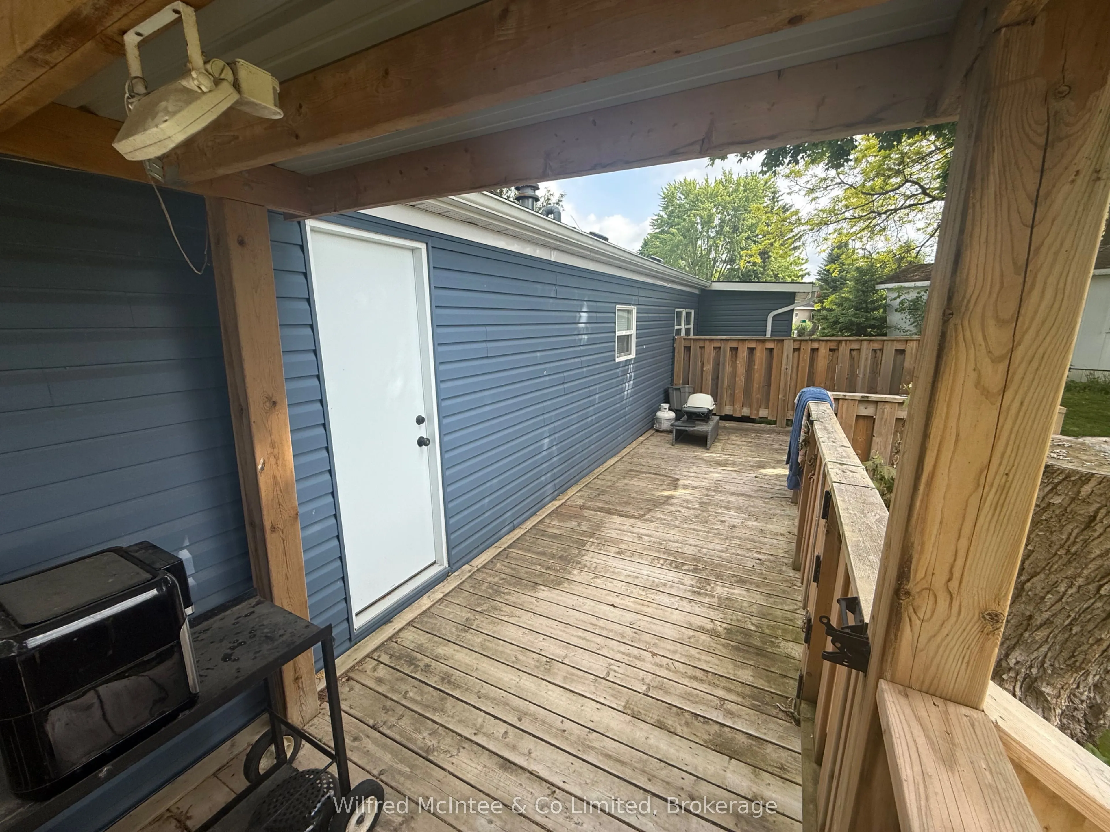 11 Bluejay Court