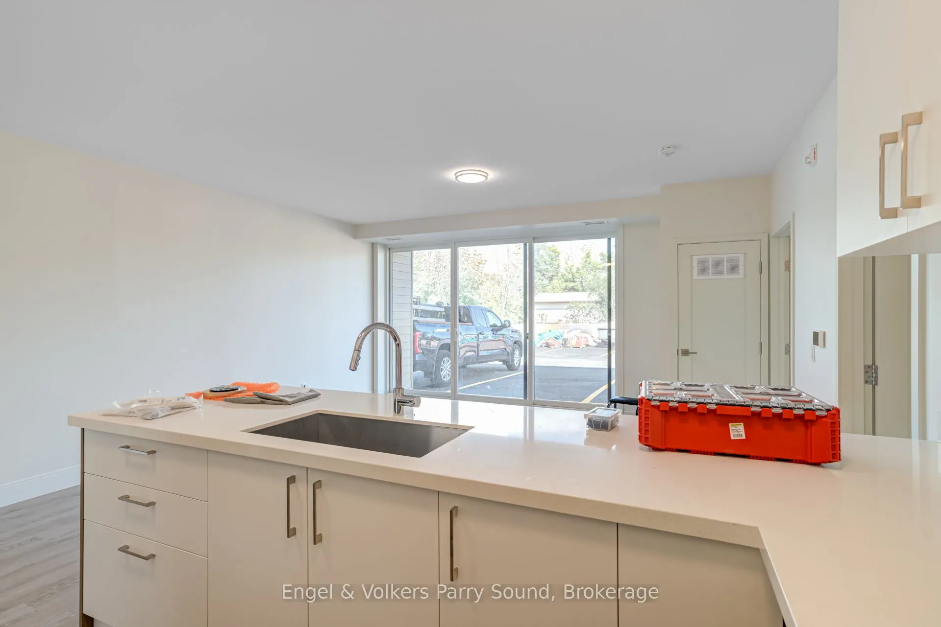 51 GEORGE Street, #107