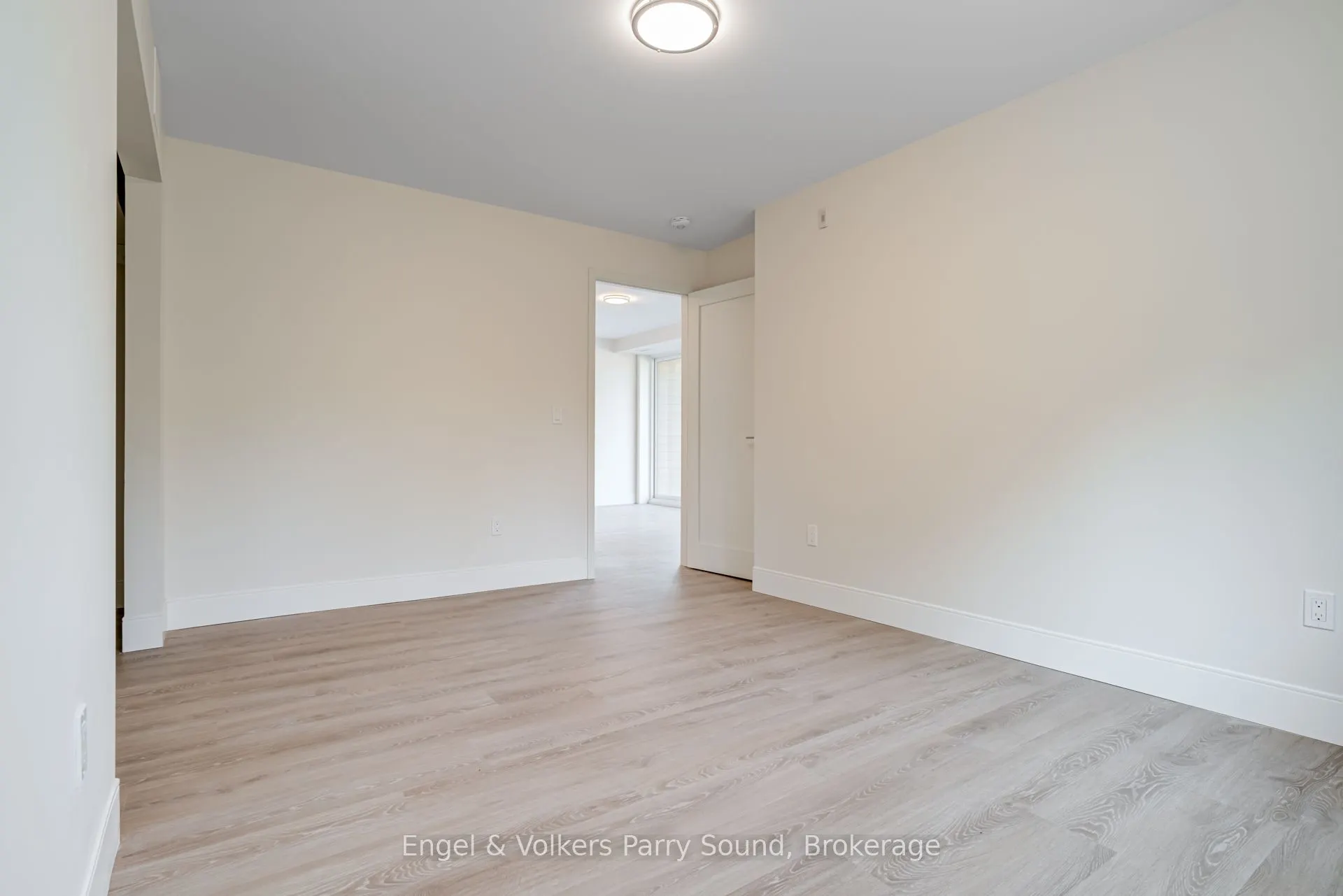 51 GEORGE Street, #107