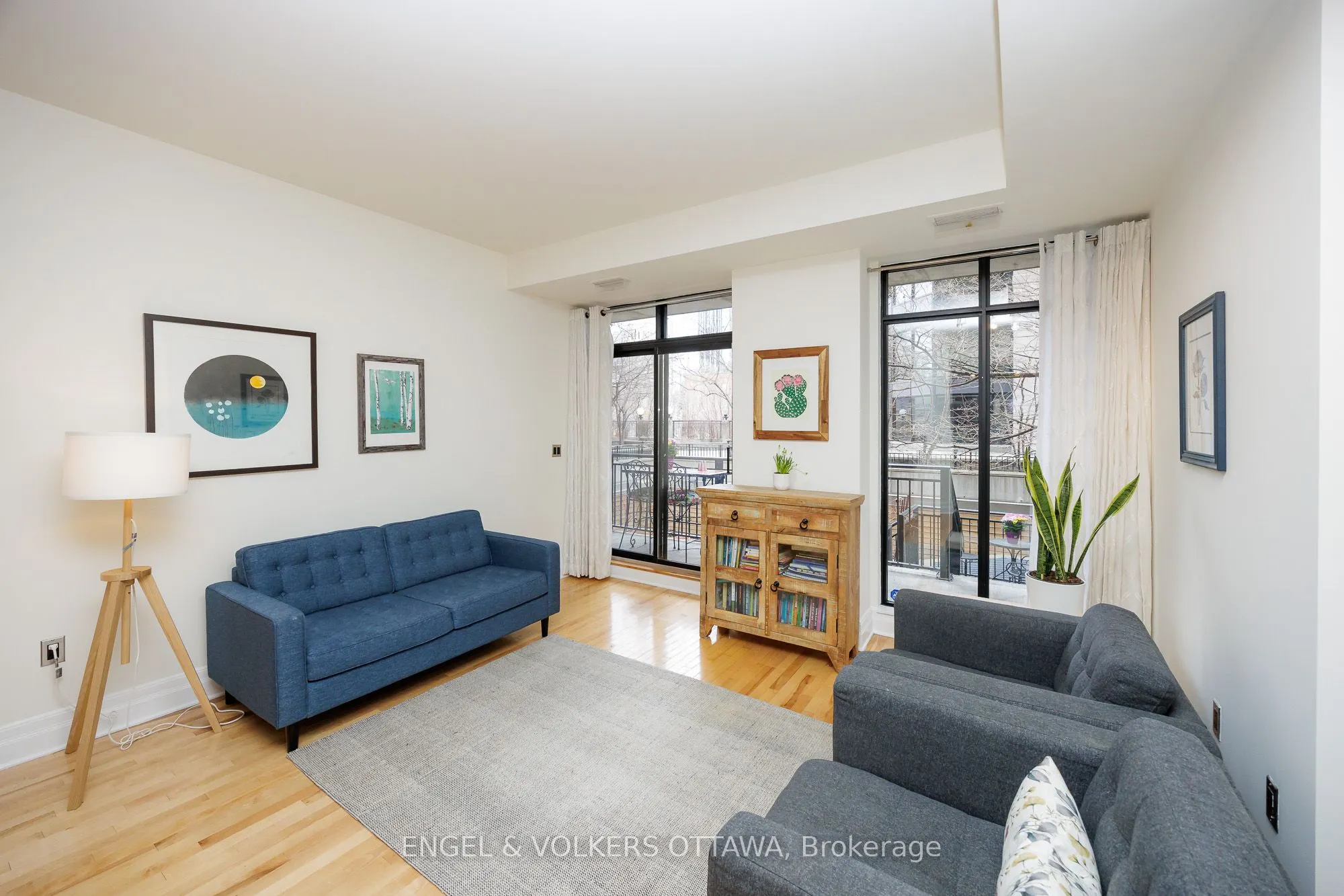 375 Lisgar Street, #203