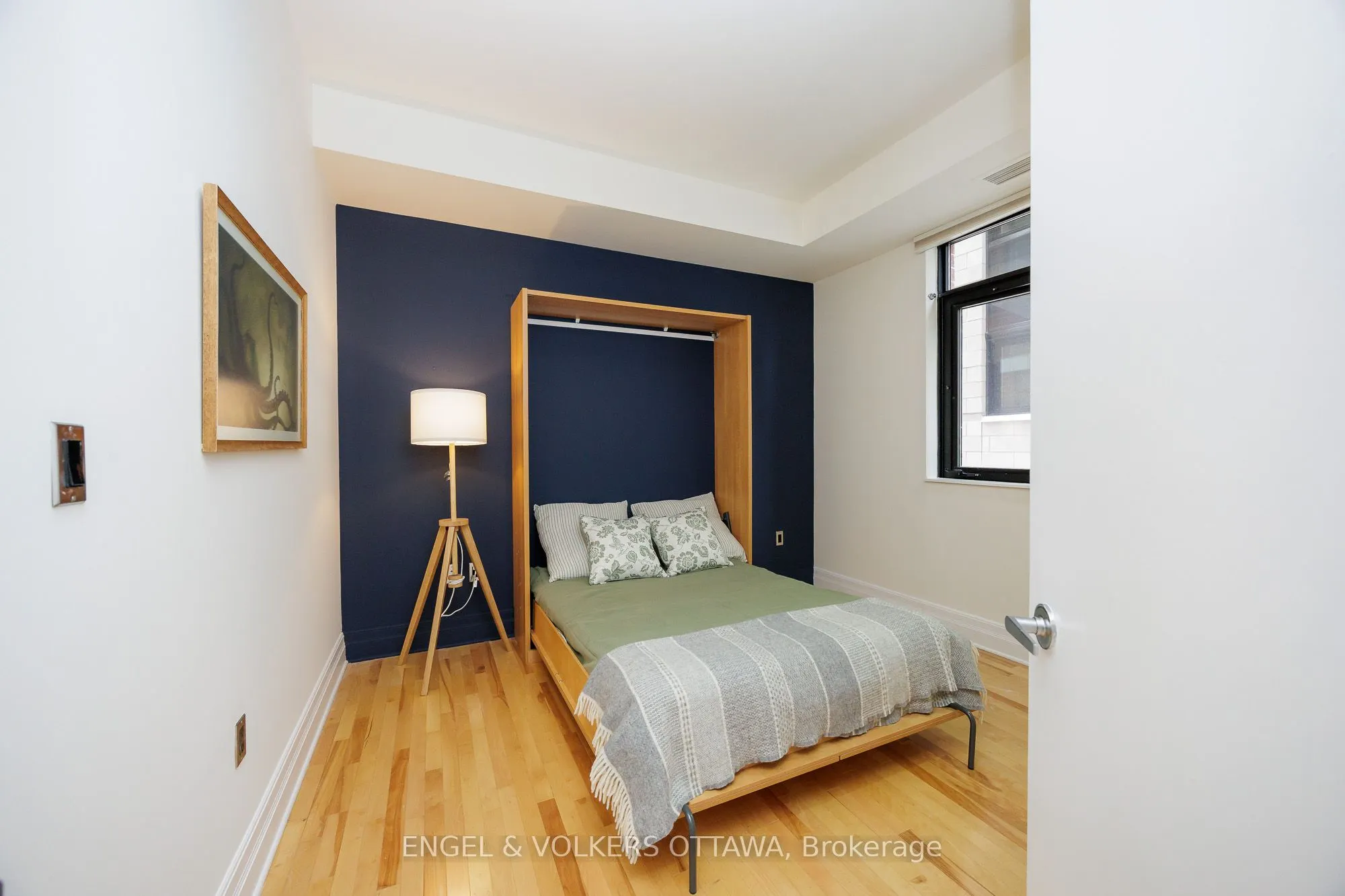 375 Lisgar Street, #203