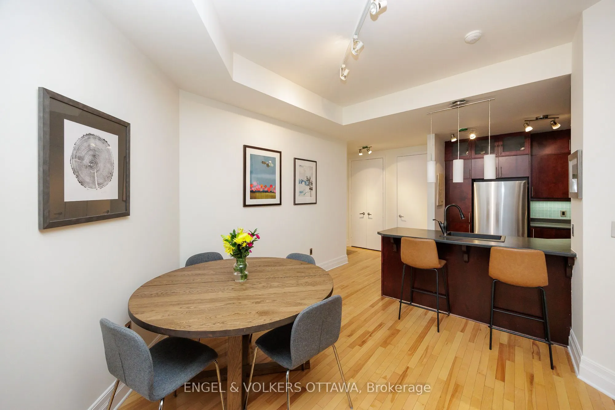 375 Lisgar Street, #203
