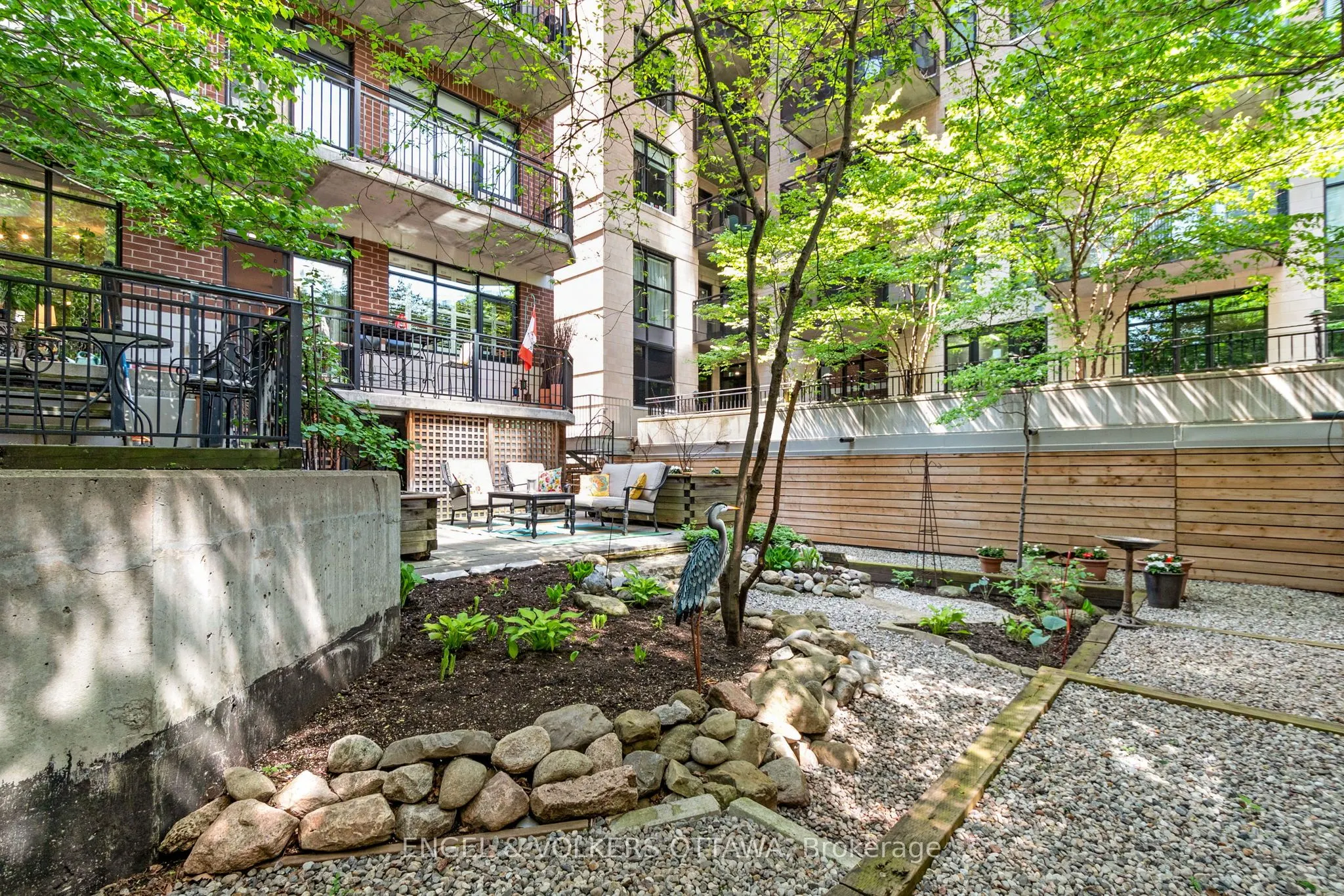 375 Lisgar Street, #203
