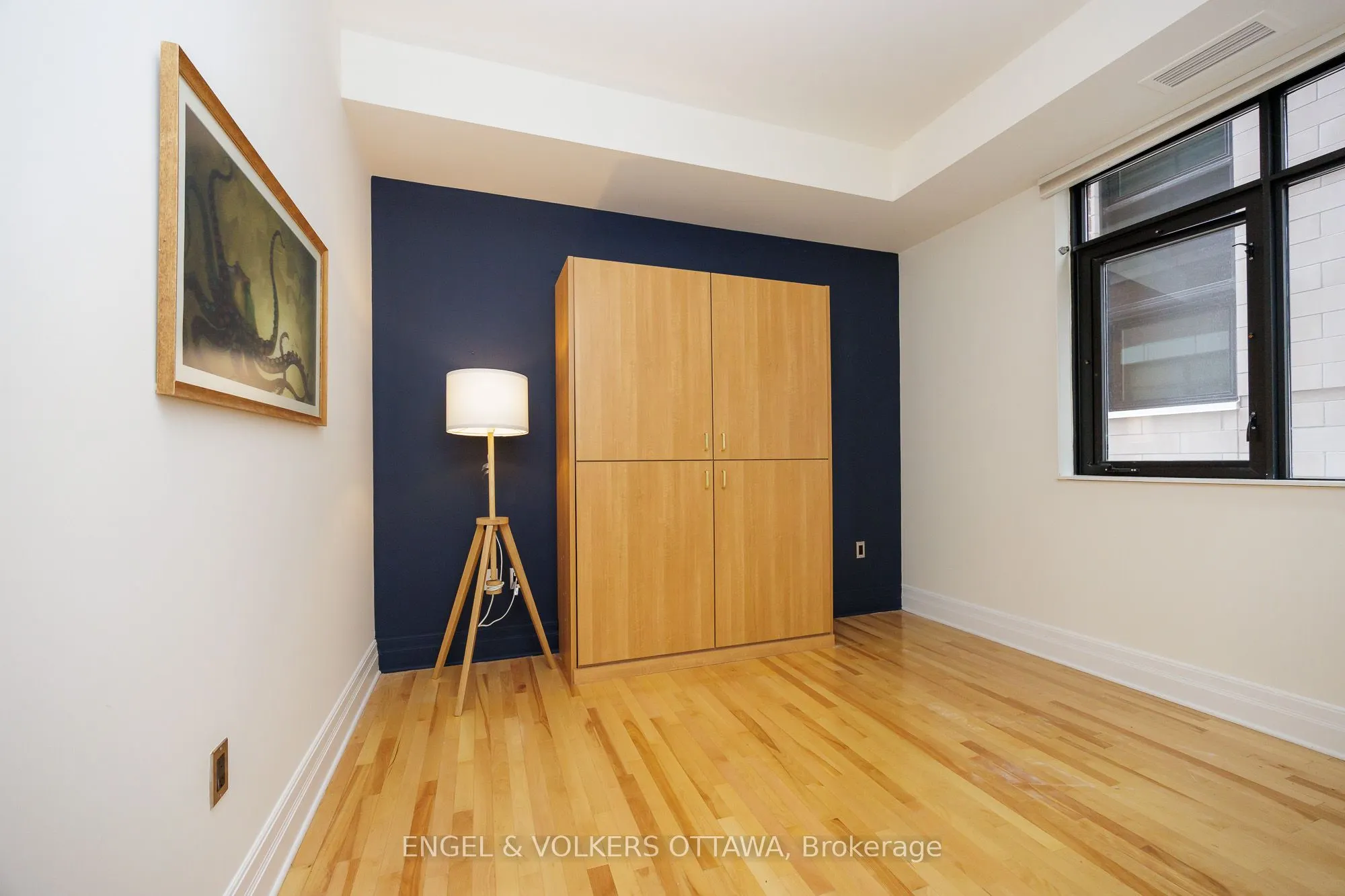 375 Lisgar Street, #203