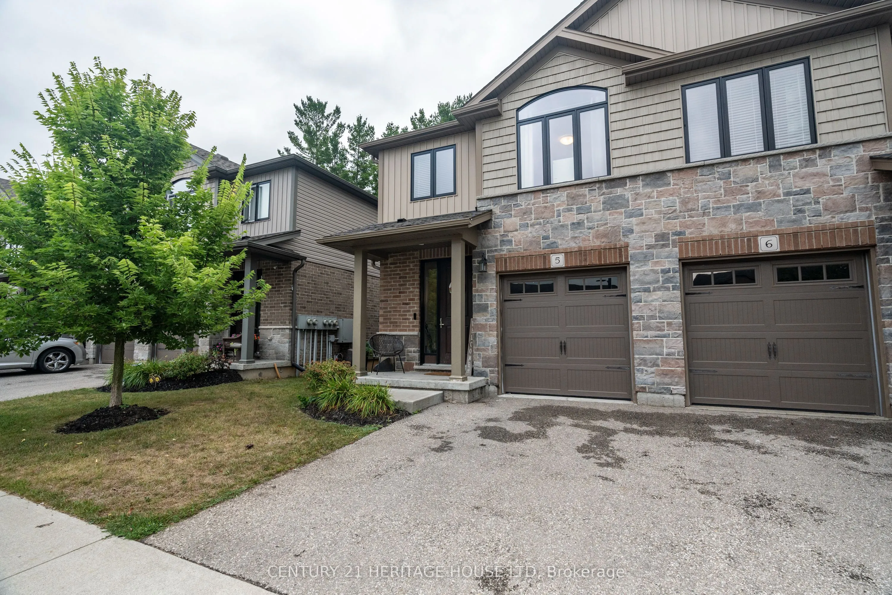 50 Bute Street, #5