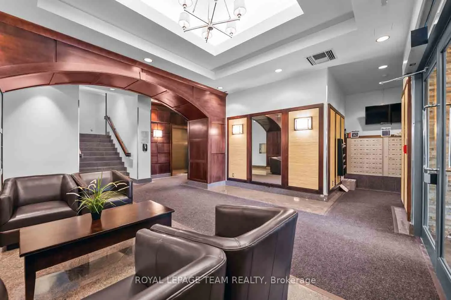 200 BESSERER Street, #909
