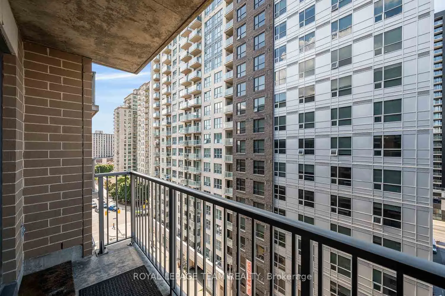 200 BESSERER Street, #909