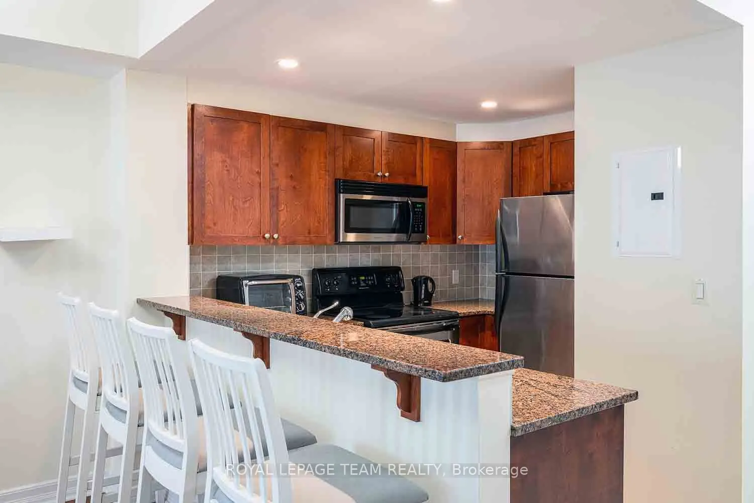 200 BESSERER Street, #909