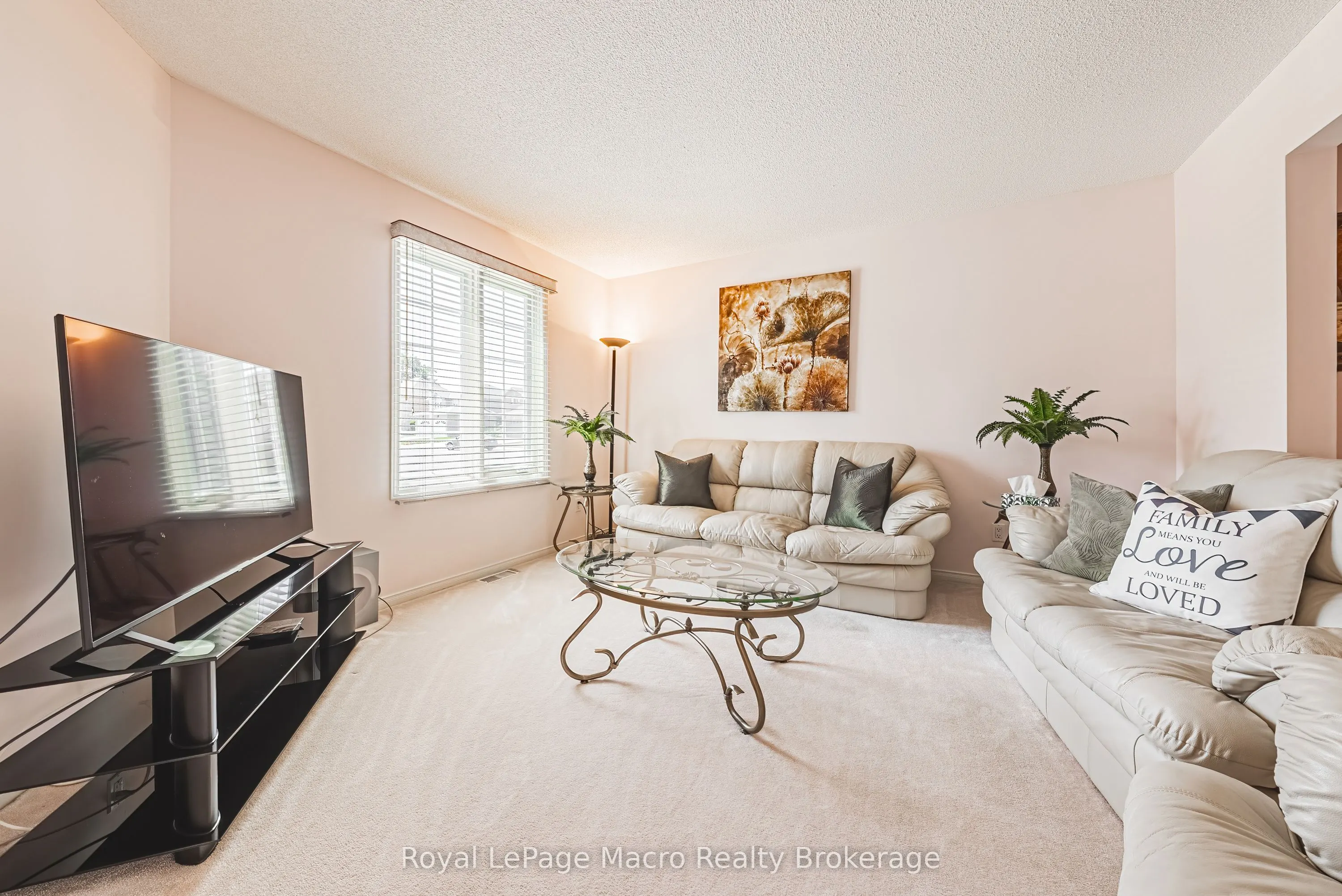81 Jacqueline Boulevard