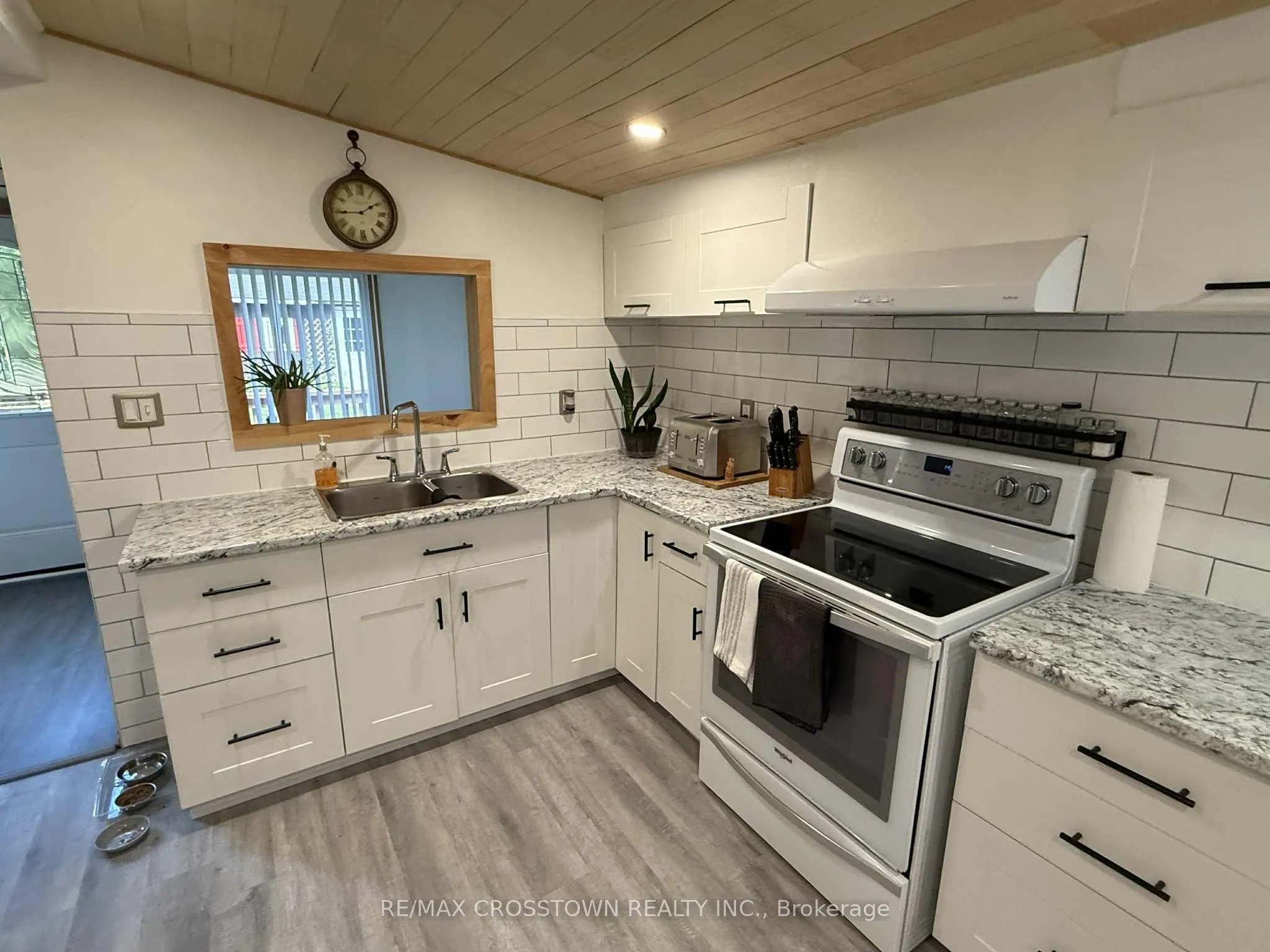 1161 Uffington Road