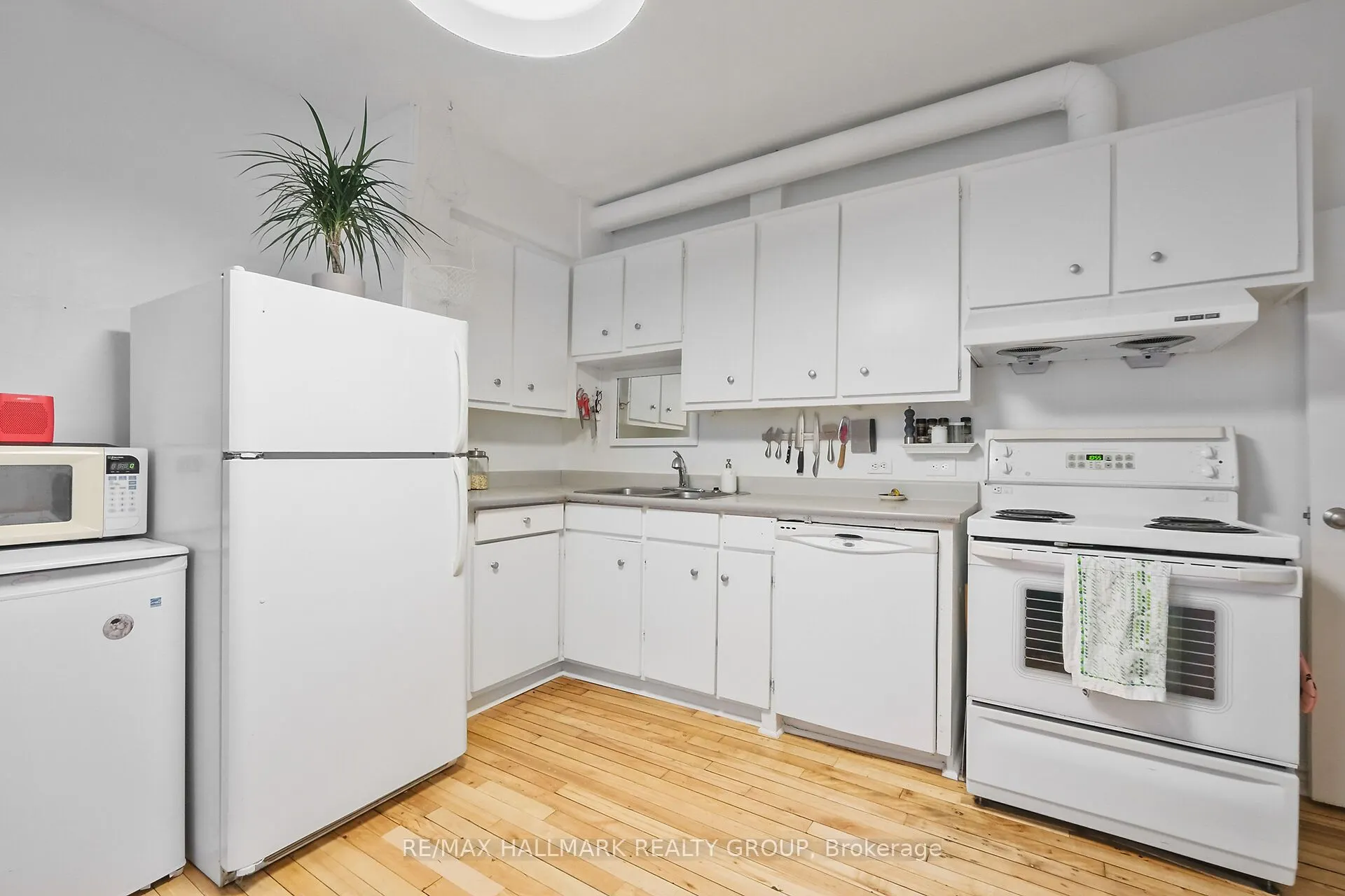 230 Booth Street