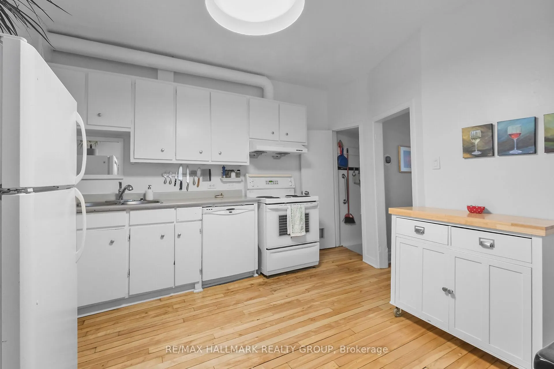 230 Booth Street