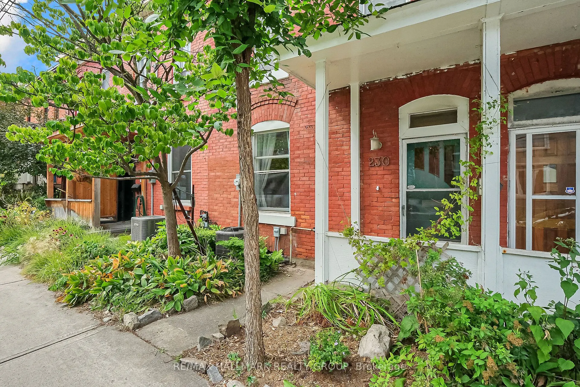 230 Booth Street