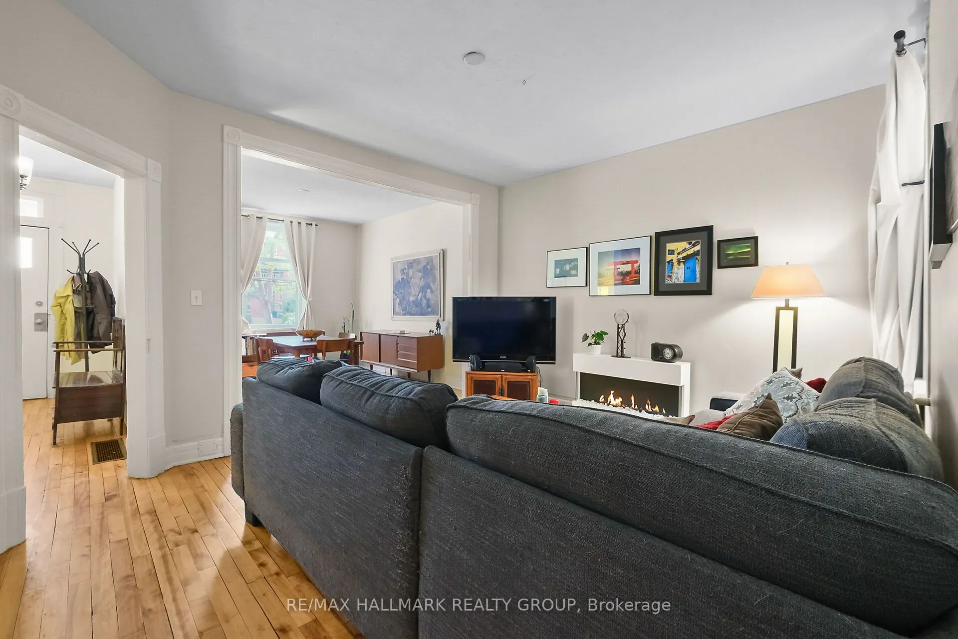 230 Booth Street