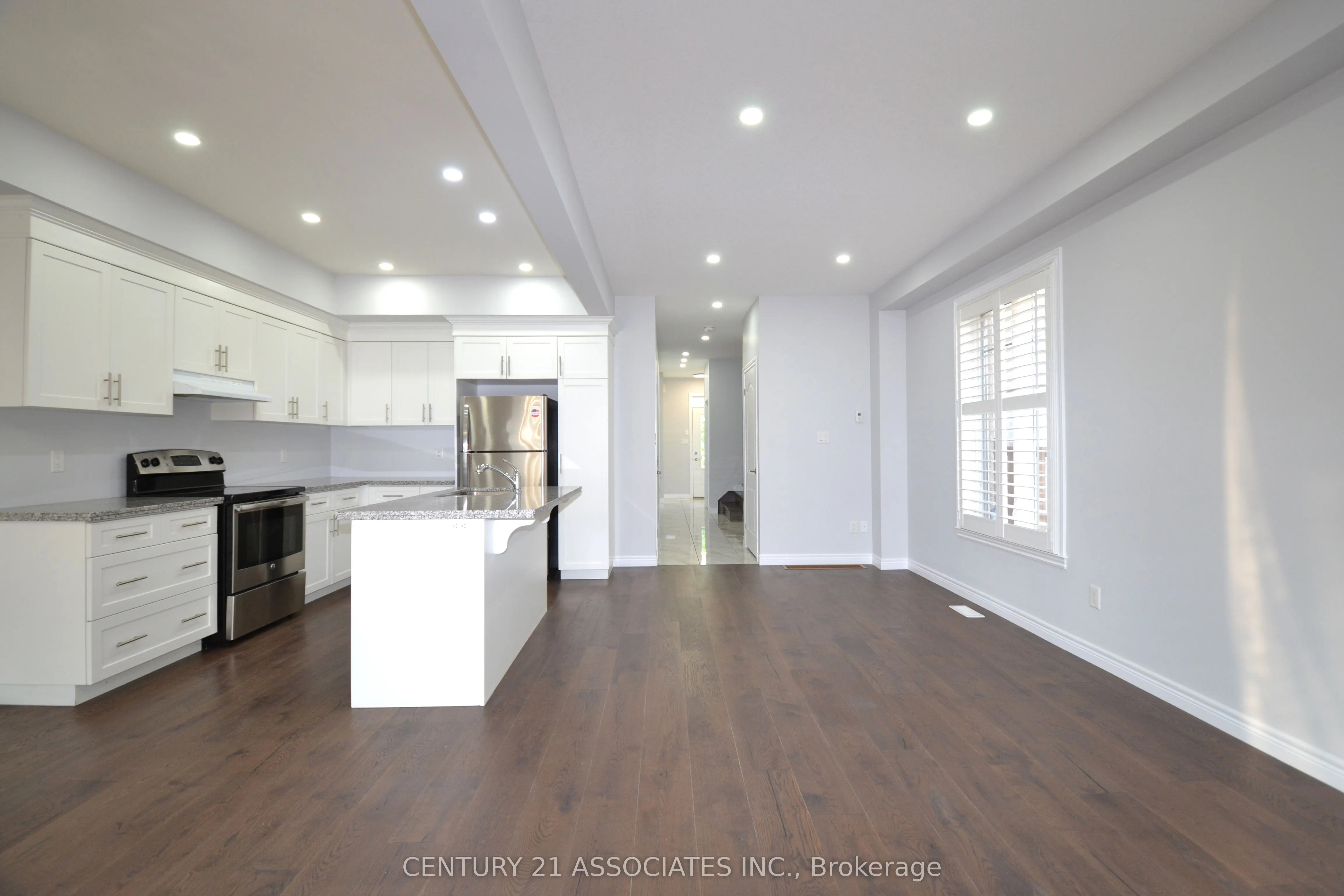 98 Shoreview Place, #6