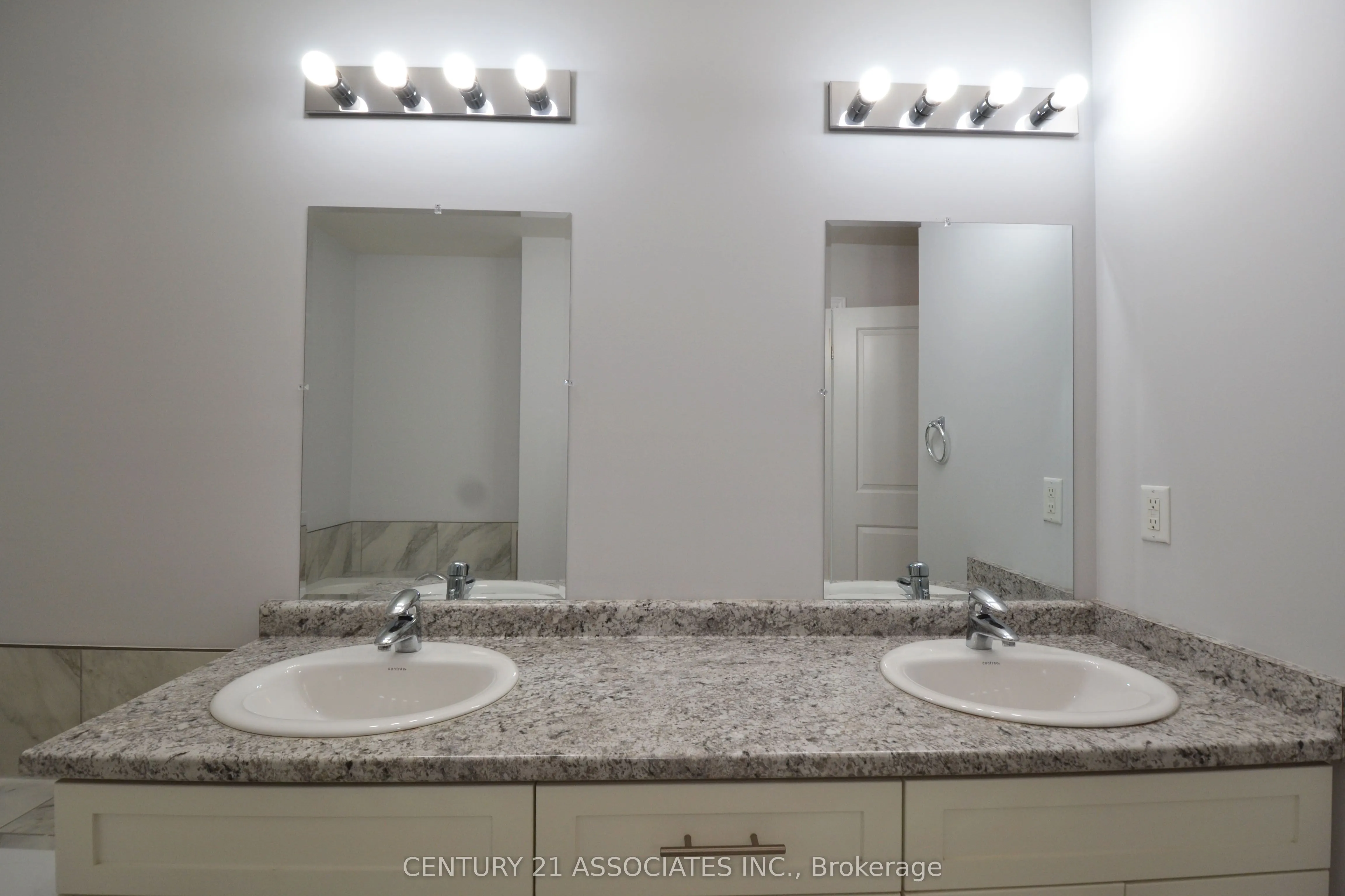 98 Shoreview Place, #6
