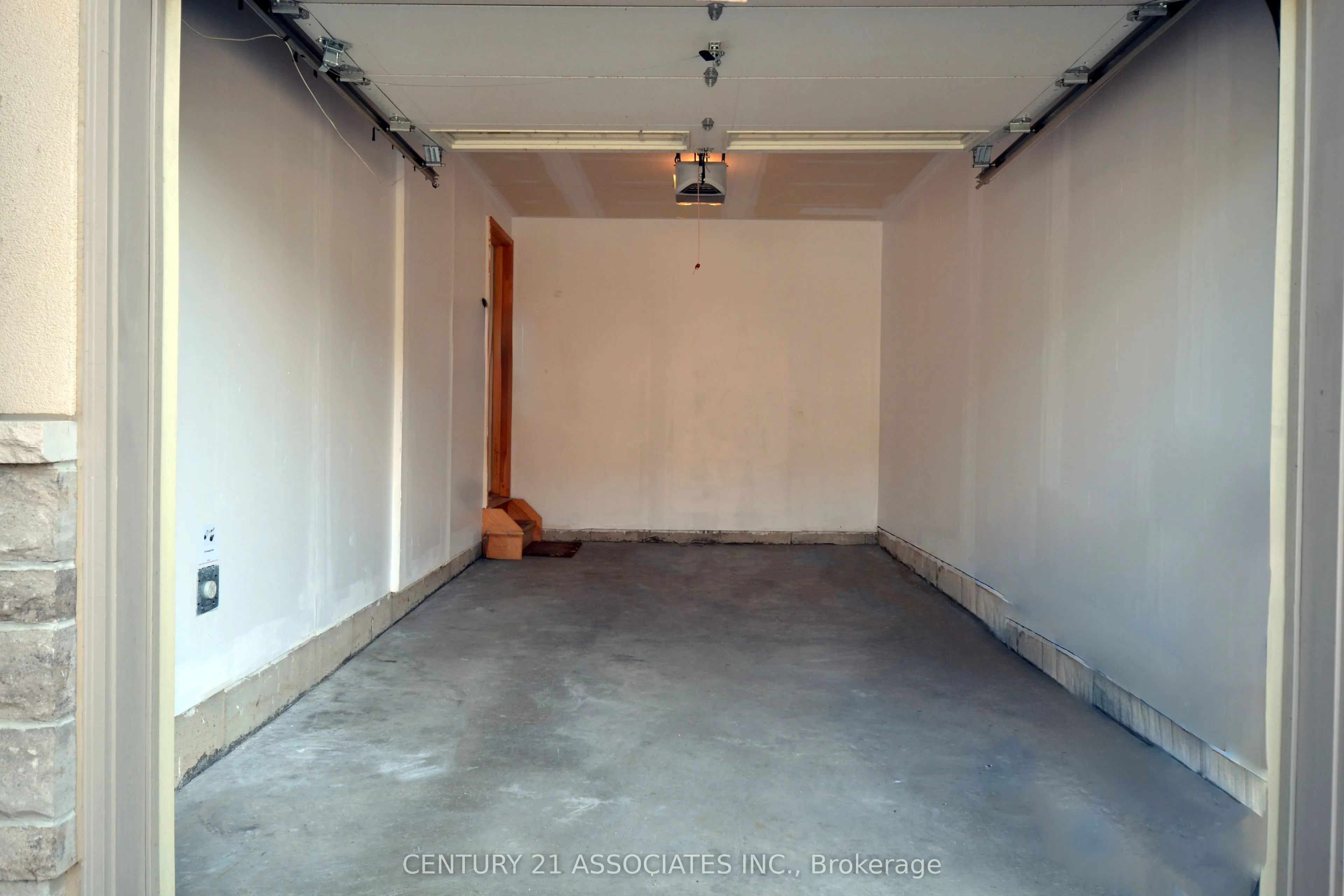 98 Shoreview Place, #6